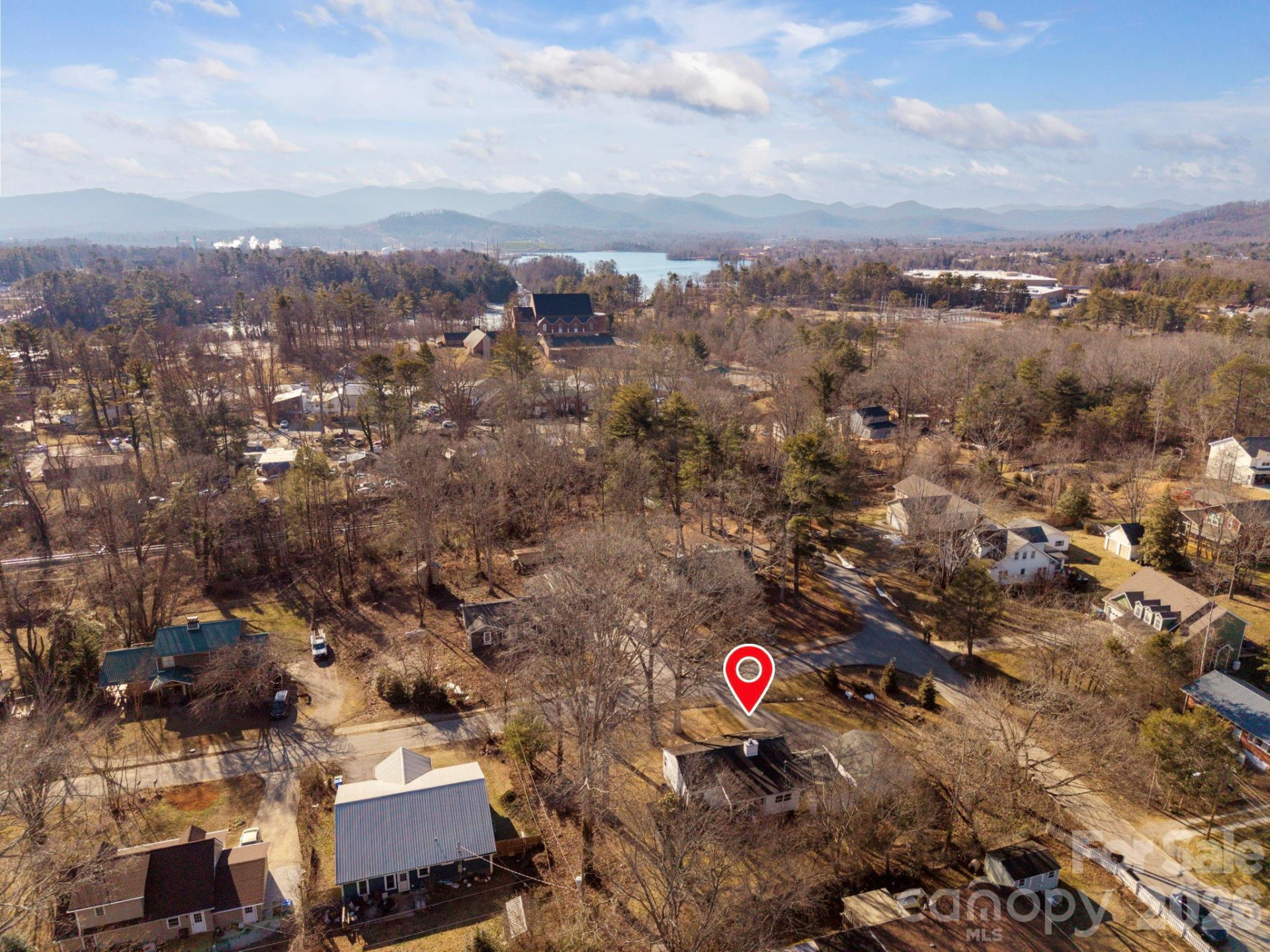 1 Linden Street - Photo 2