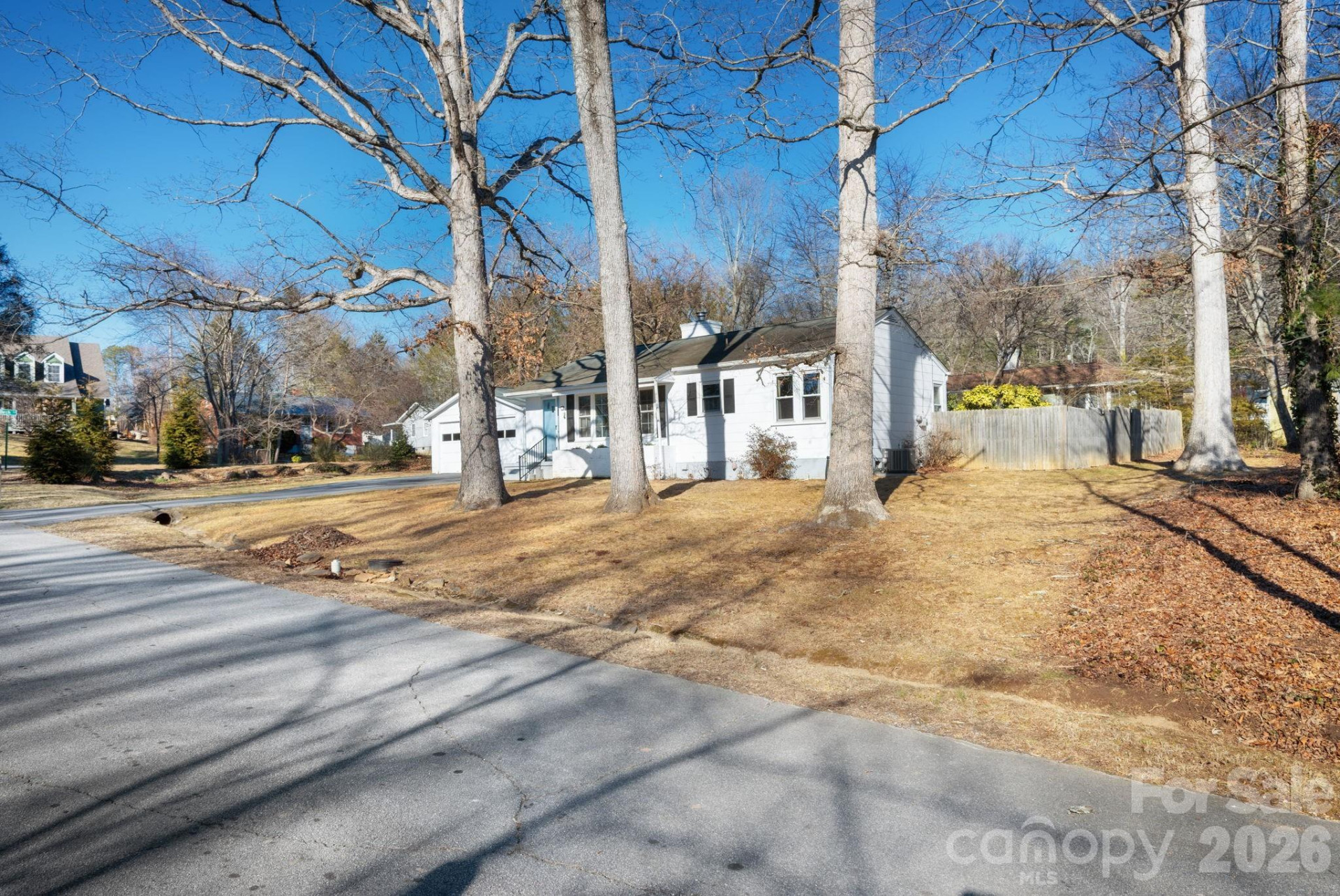 1 Linden Street - Photo 34
