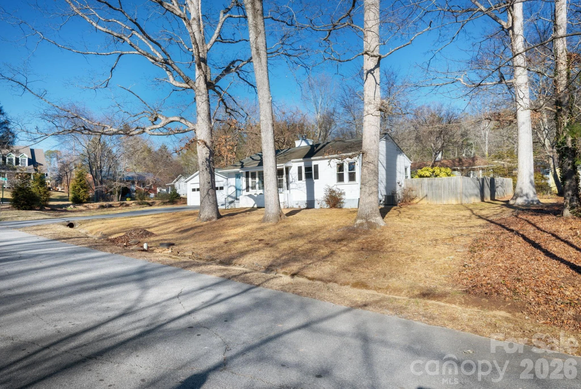 1 Linden Street - Photo 34