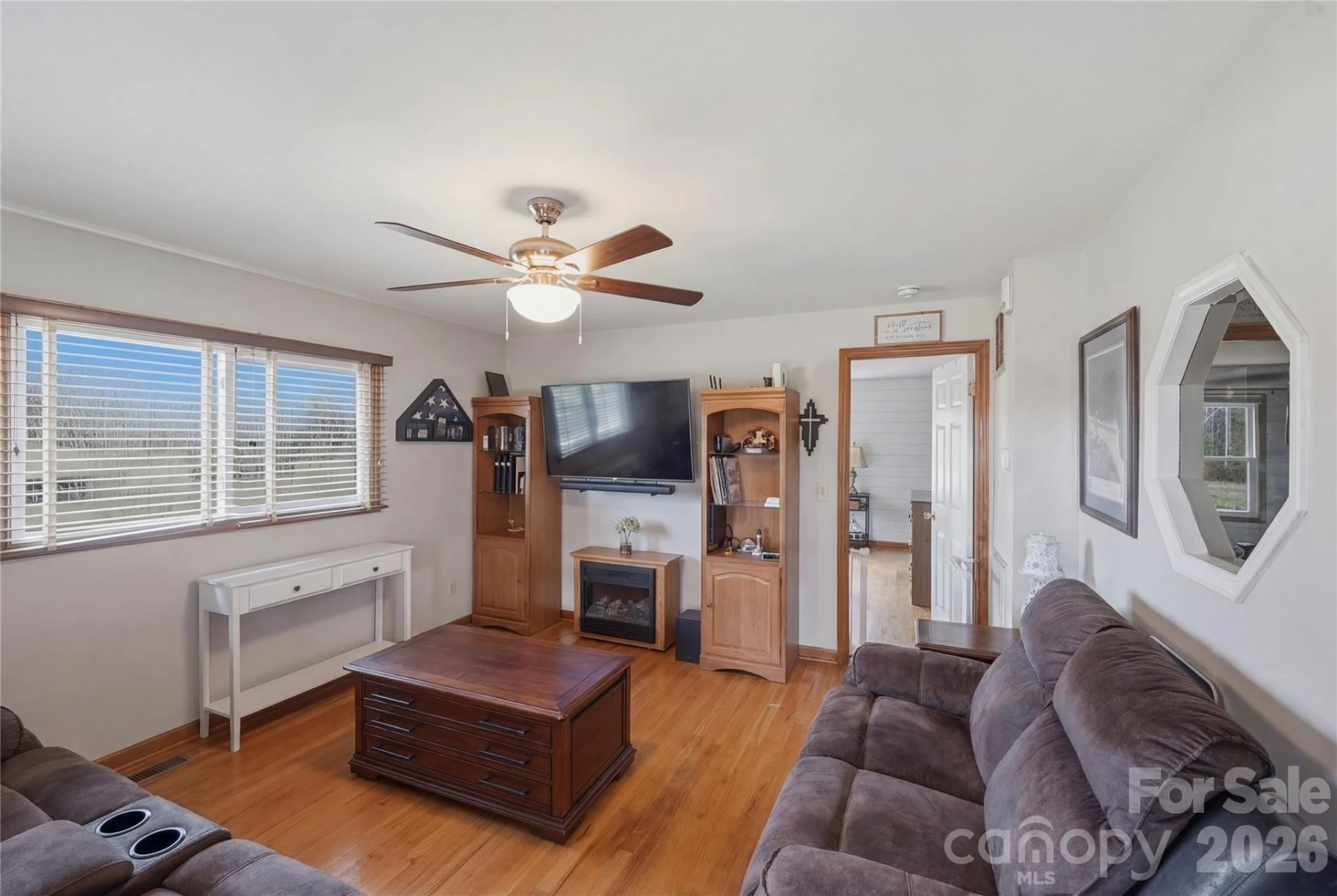 1372 Lucy Drive - Photo 4