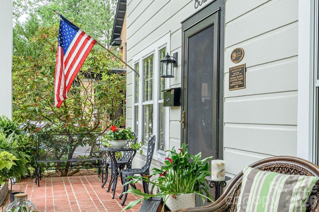 832 4th Avenue - Photo 2