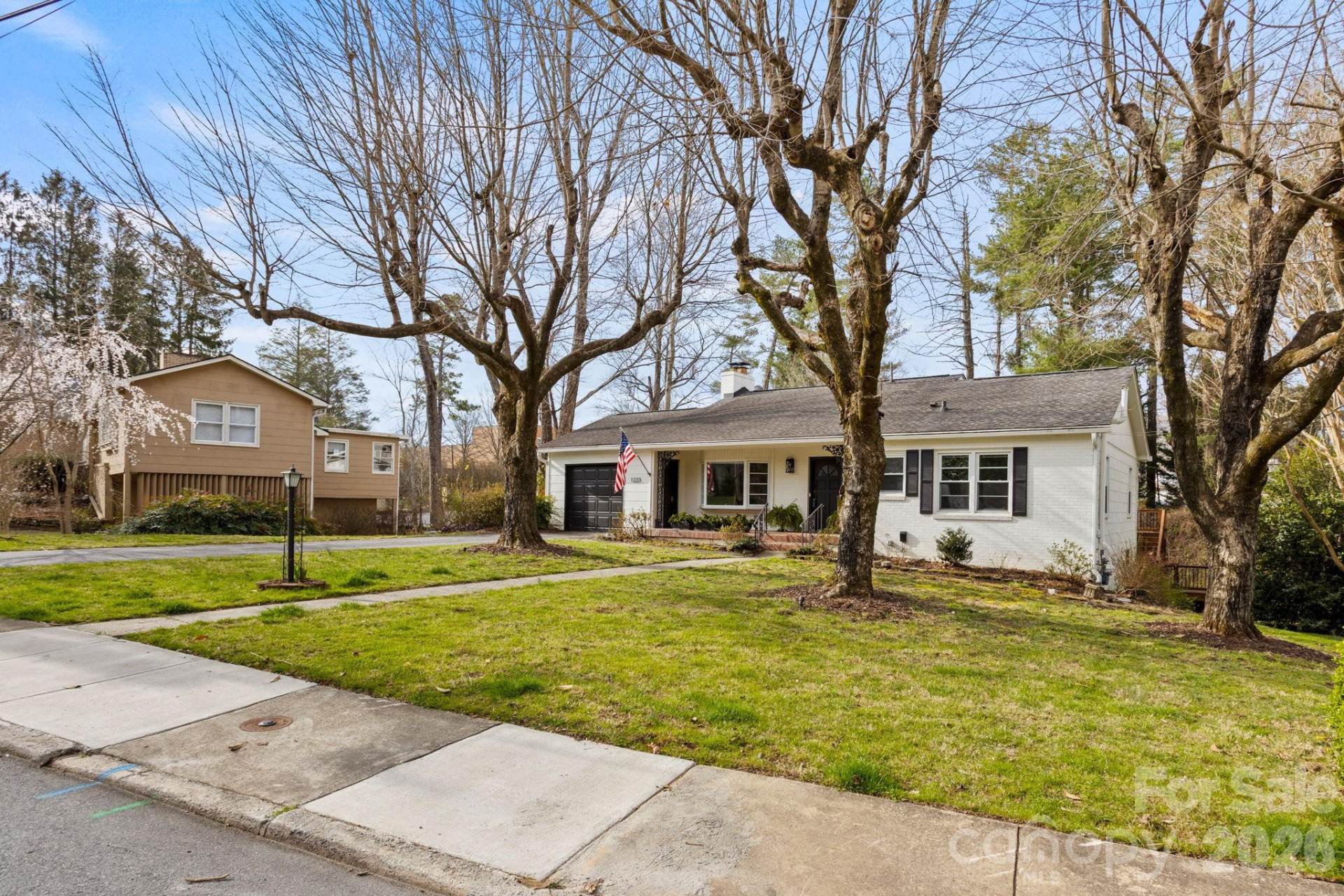 1223 Oakland Street - Photo 4