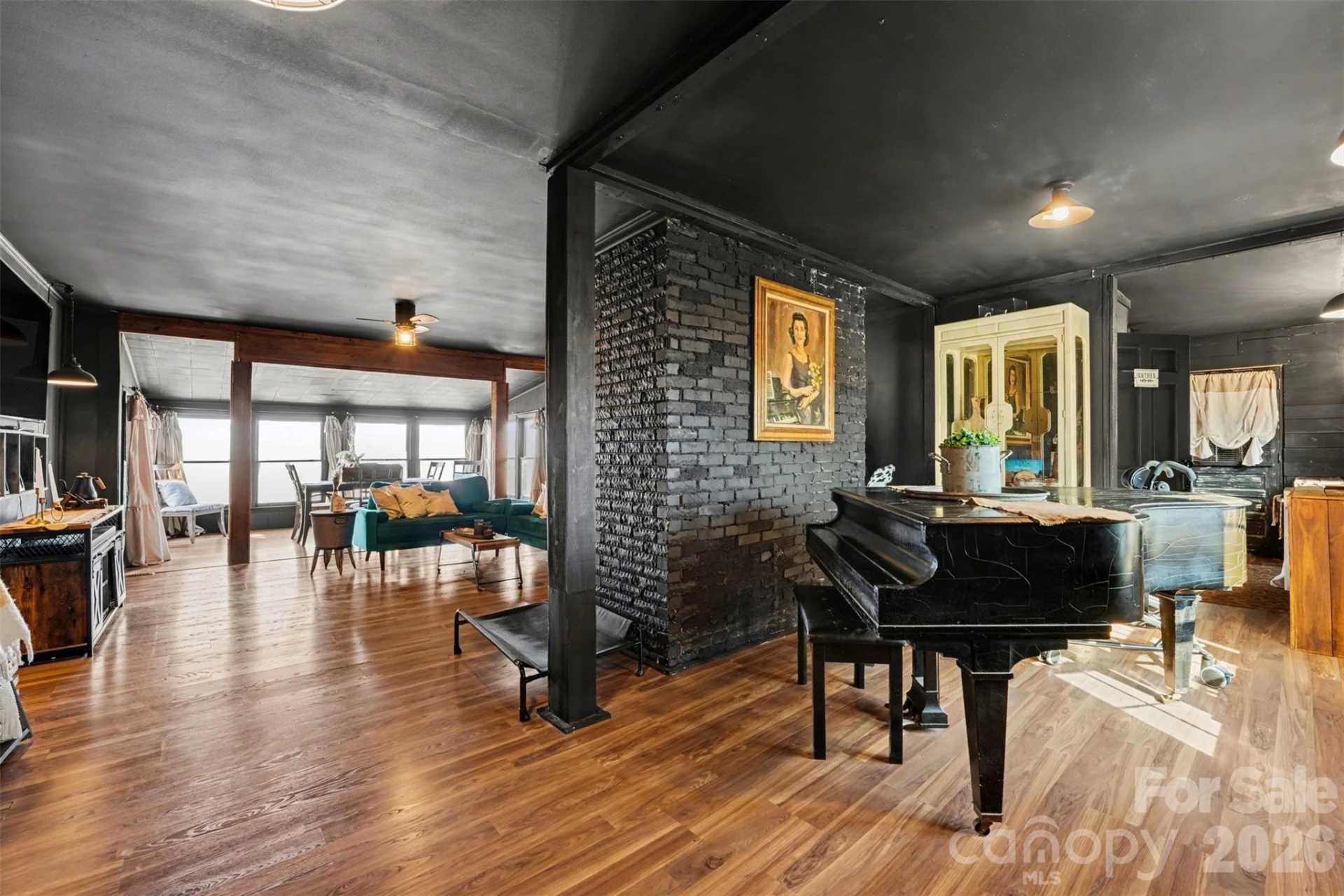 5475 Pine Ridge Drive - Photo 3
