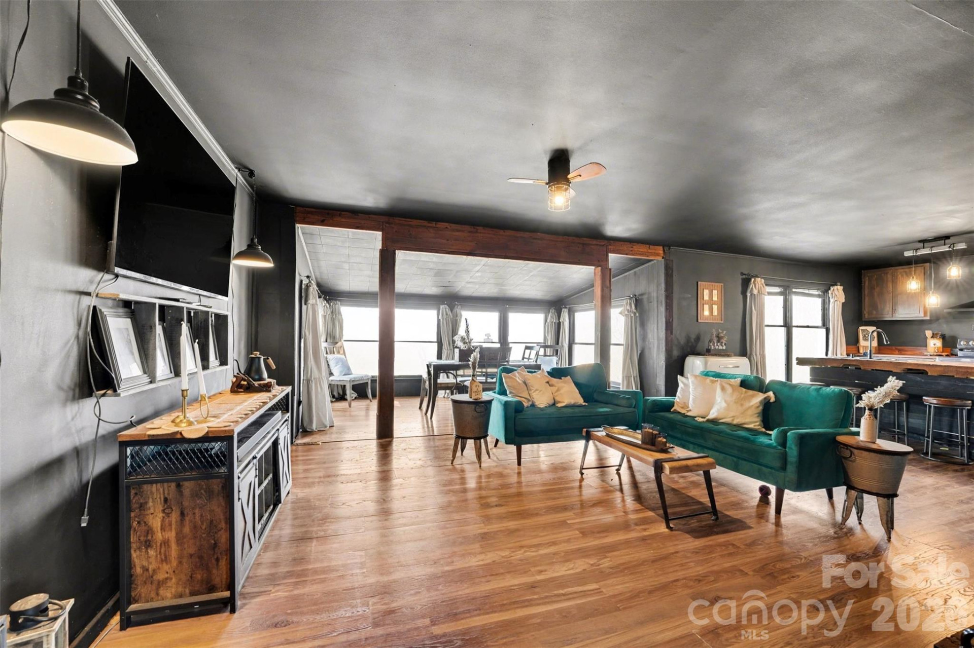 5475 Pine Ridge Drive - Photo 5