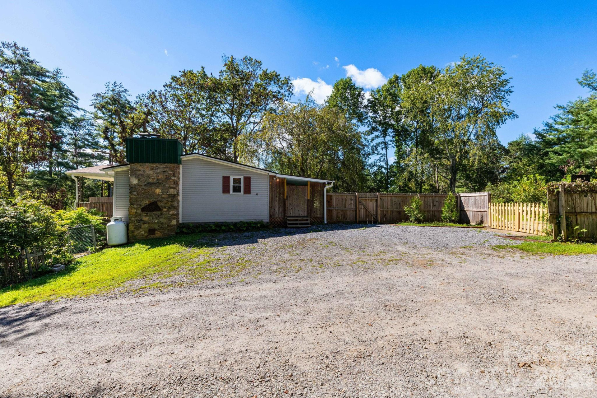 38 Mountainberry Lane - Photo 8