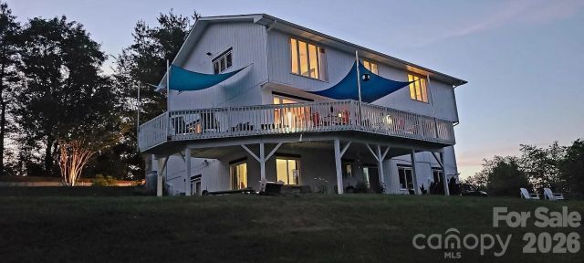 3 Rolling Meadows Lane