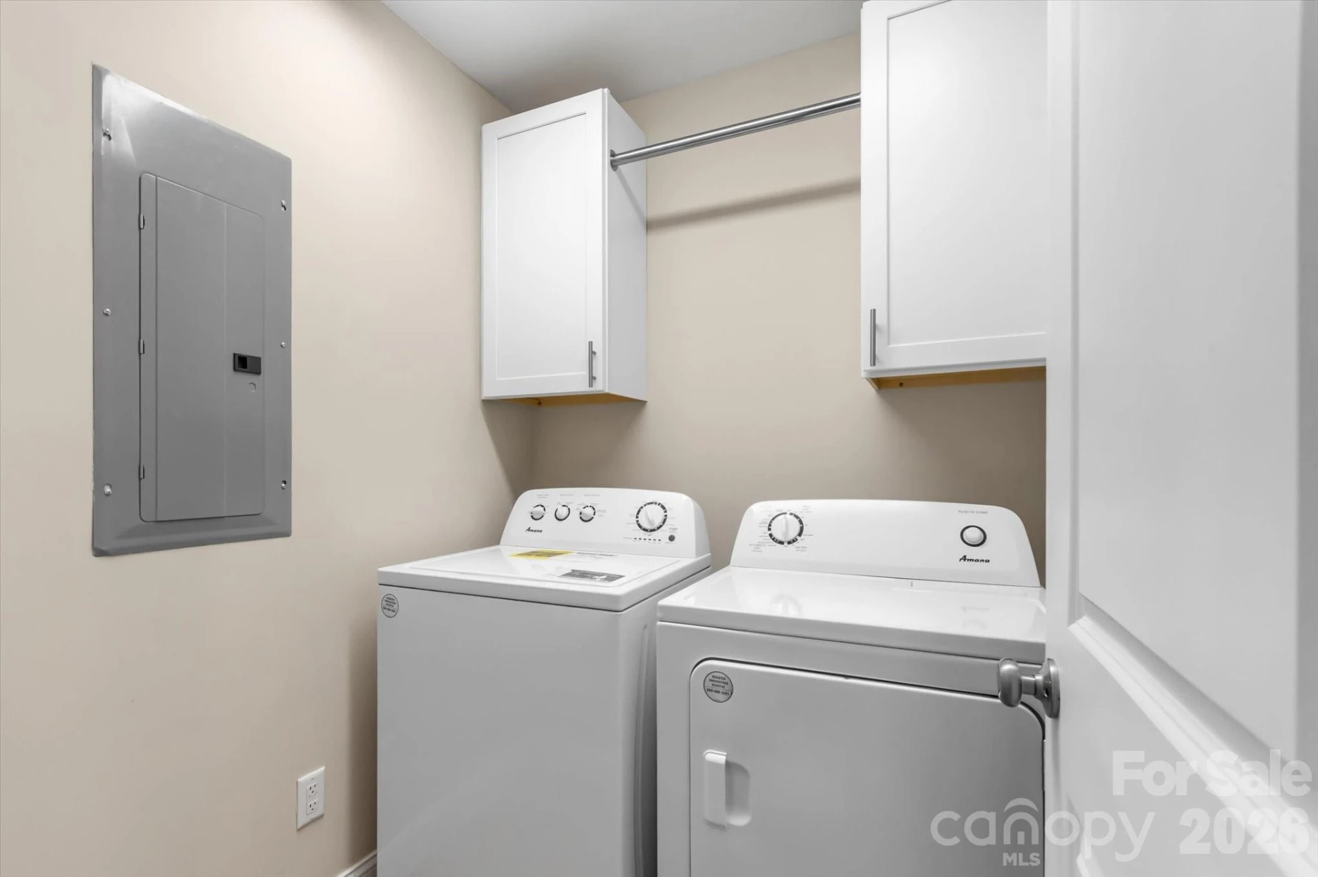 127 Hawthorne Drive - Photo 14