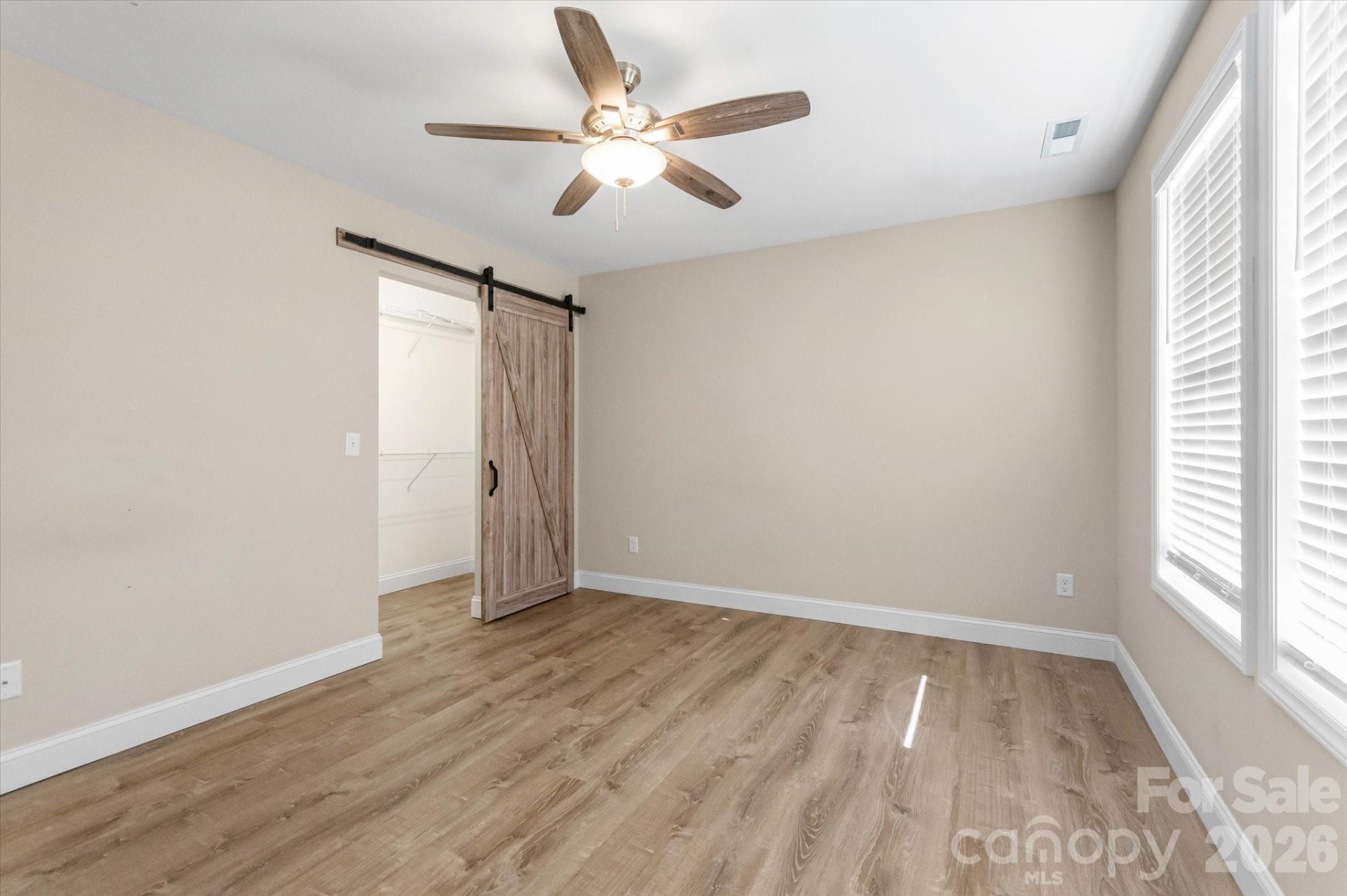 127 Hawthorne Drive - Photo 19