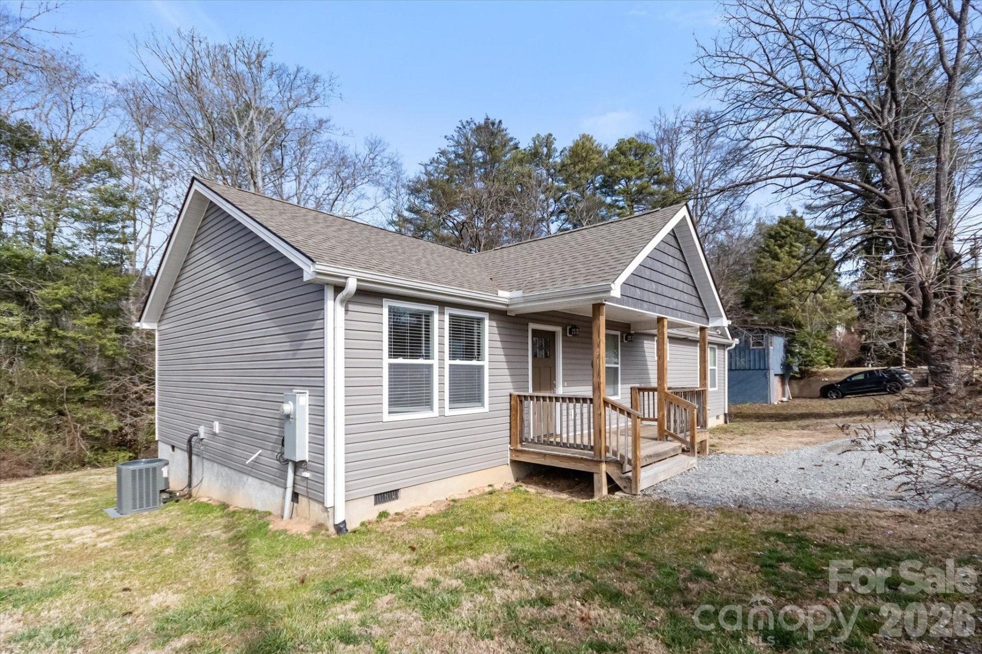 127 Hawthorne Drive - Photo 3