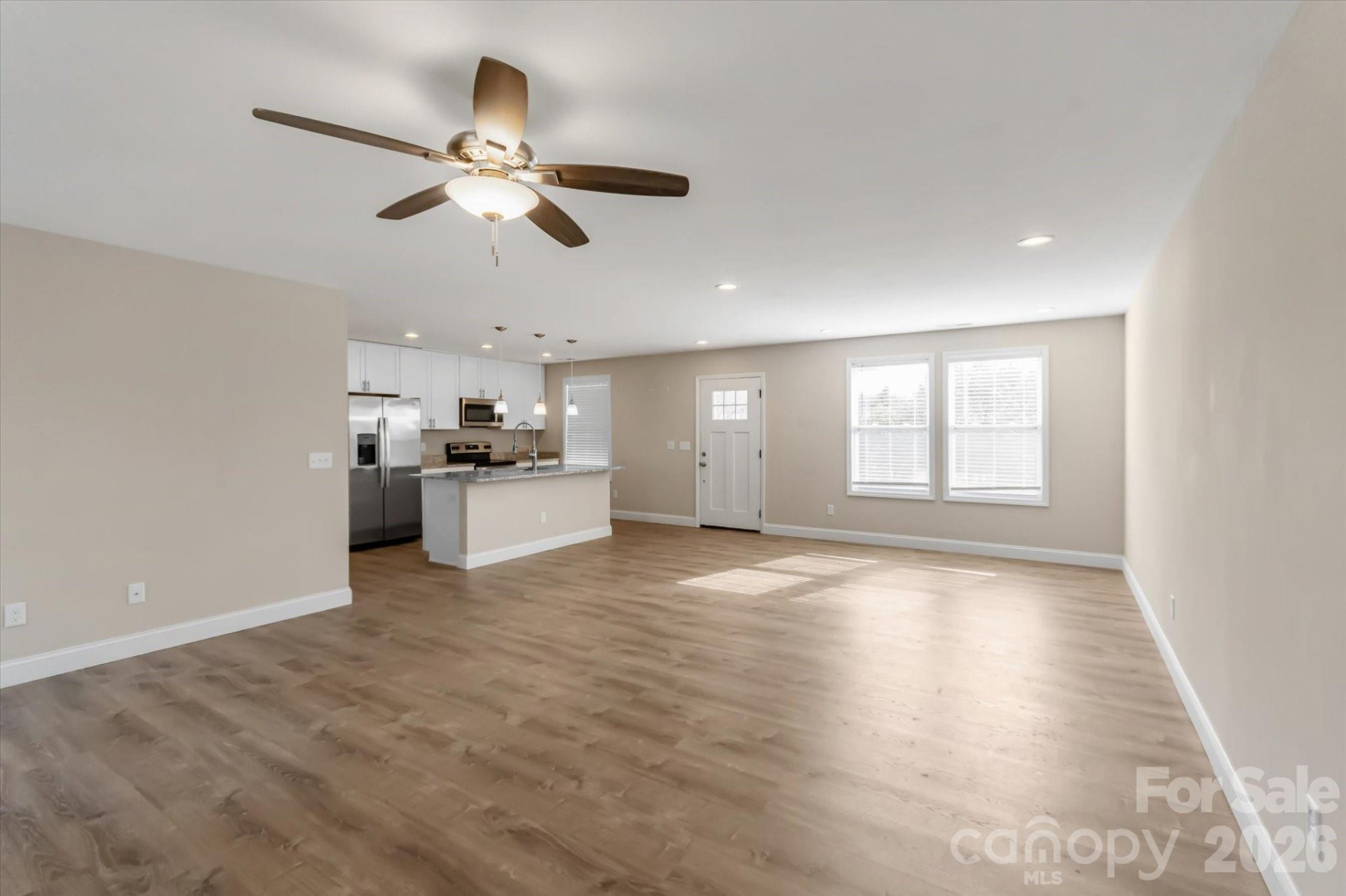 127 Hawthorne Drive - Photo 8