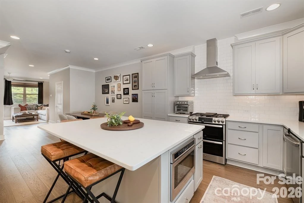 1150 36th Street - Photo 2