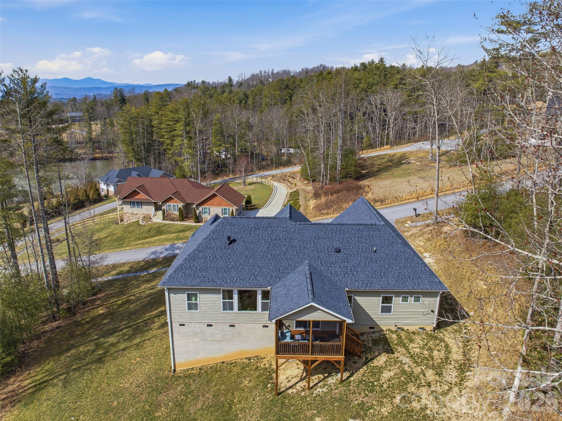 258 Crystal Heights Drive - Photo 2