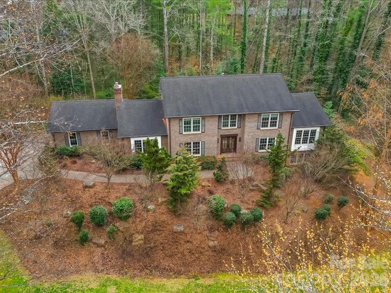 112 Parkland Street - Photo 2