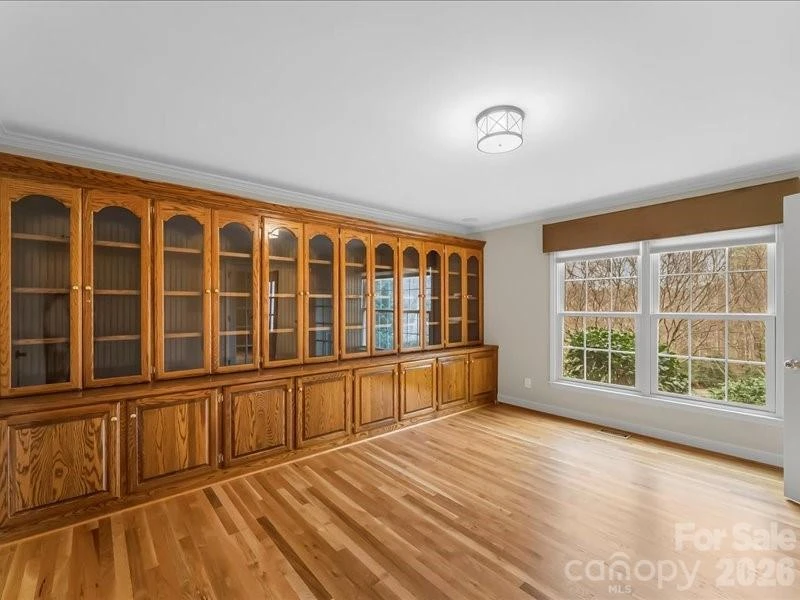 112 Parkland Street - Photo 12