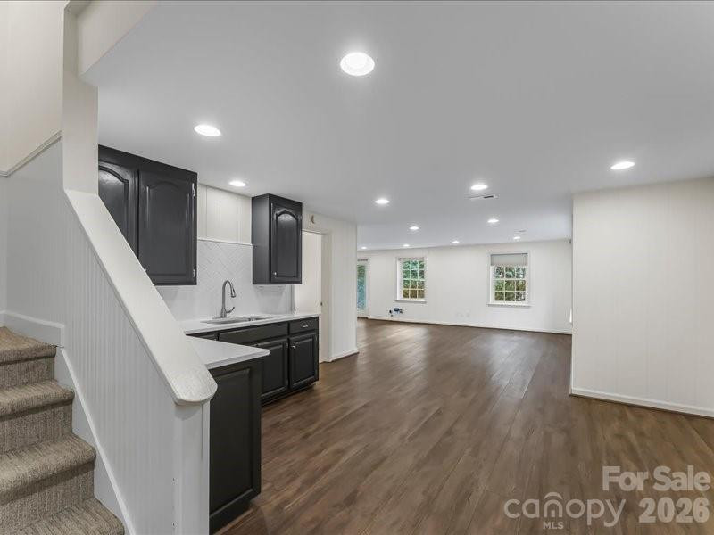 112 Parkland Street - Photo 23