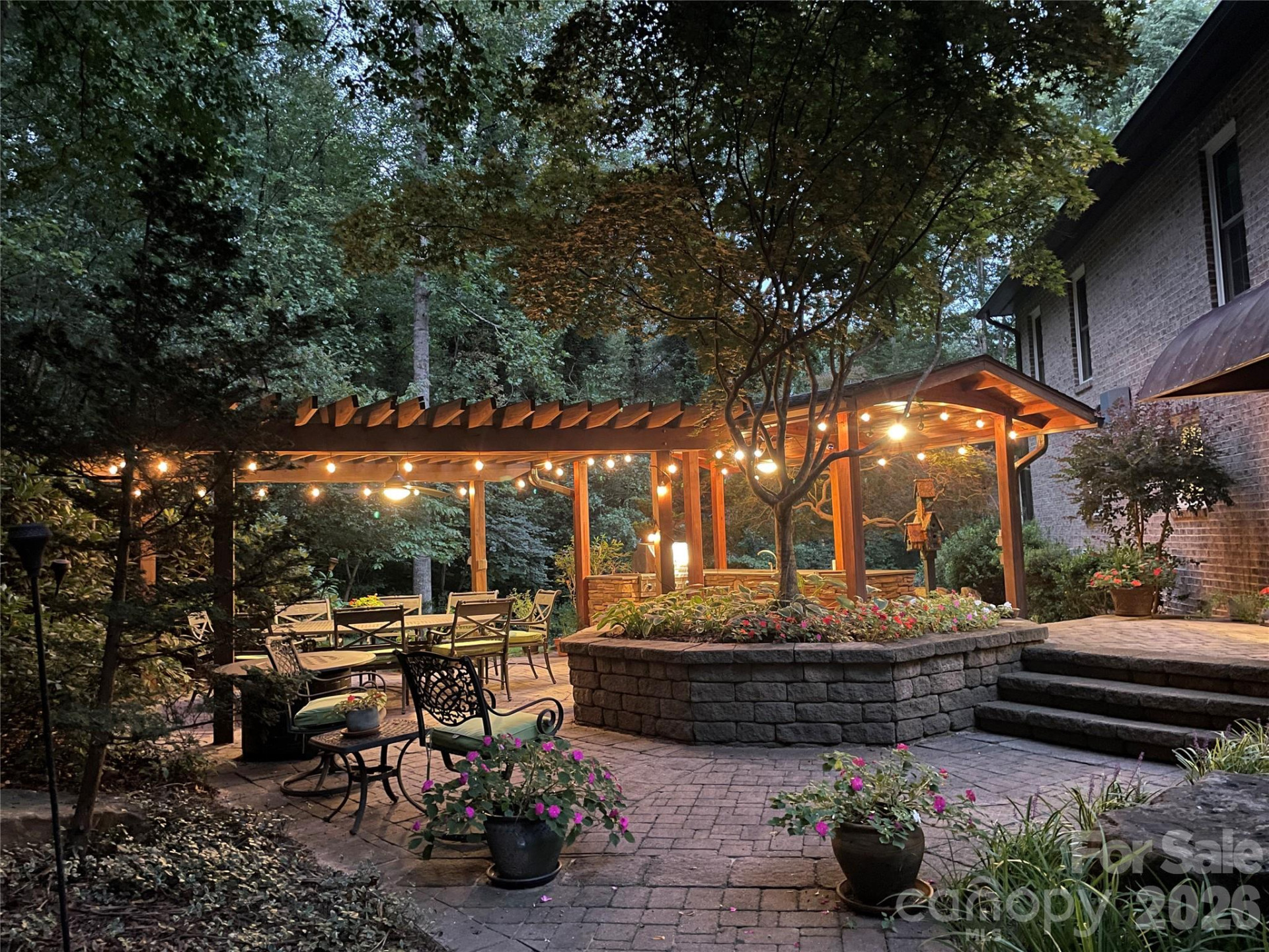 112 Parkland Street - Photo 25