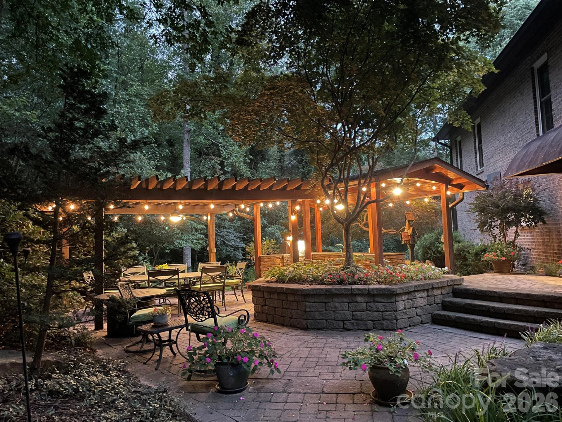 112 Parkland Street - Photo 25