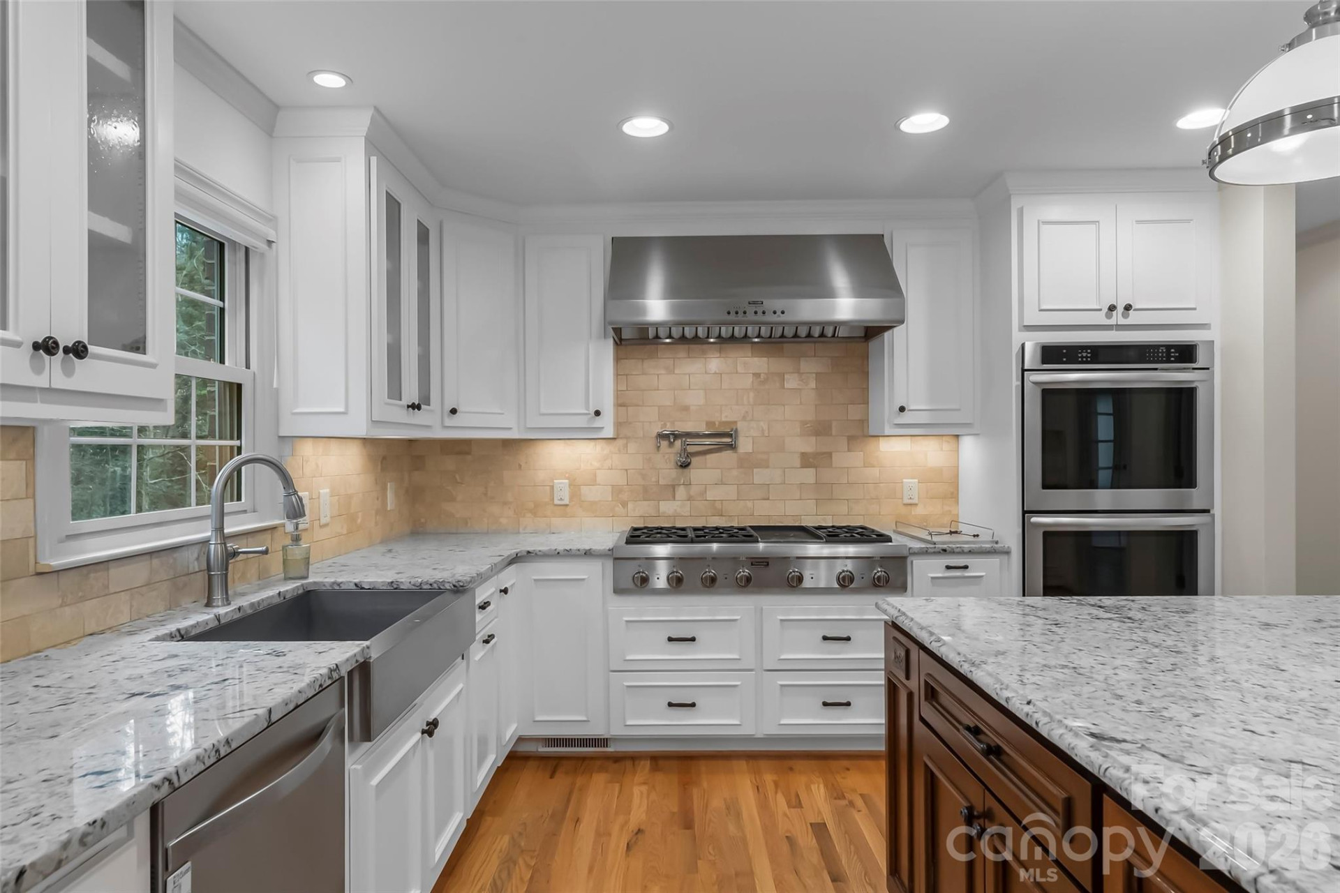 112 Parkland Street - Photo 9