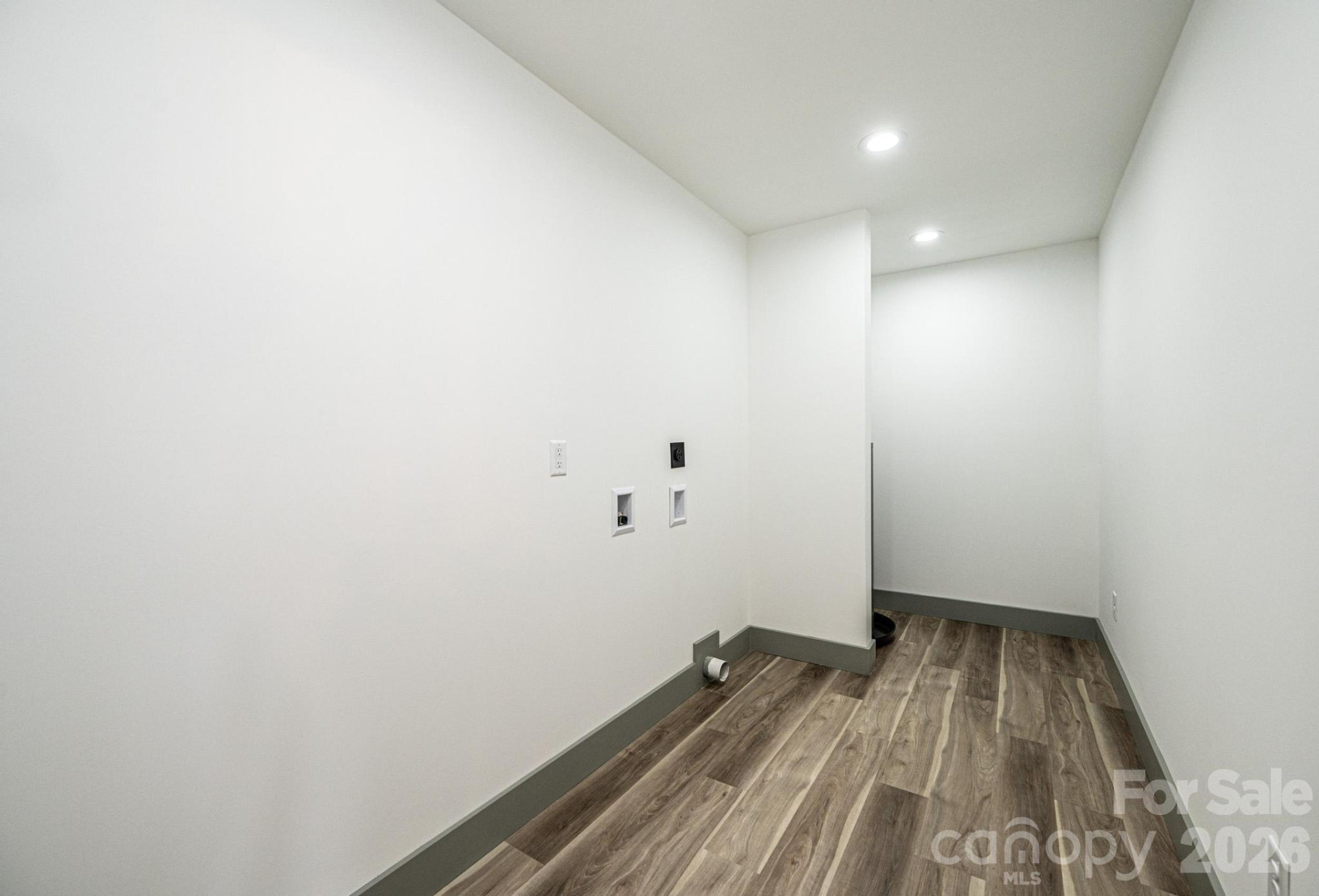 7592 McDuffy Road - Photo 7