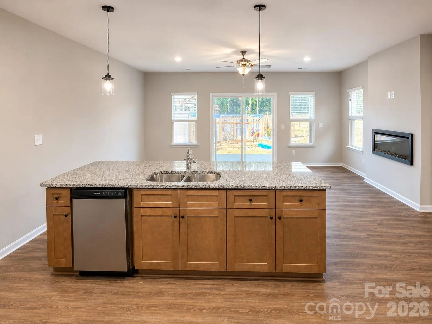 5905 Wallace Avenue - Photo 4
