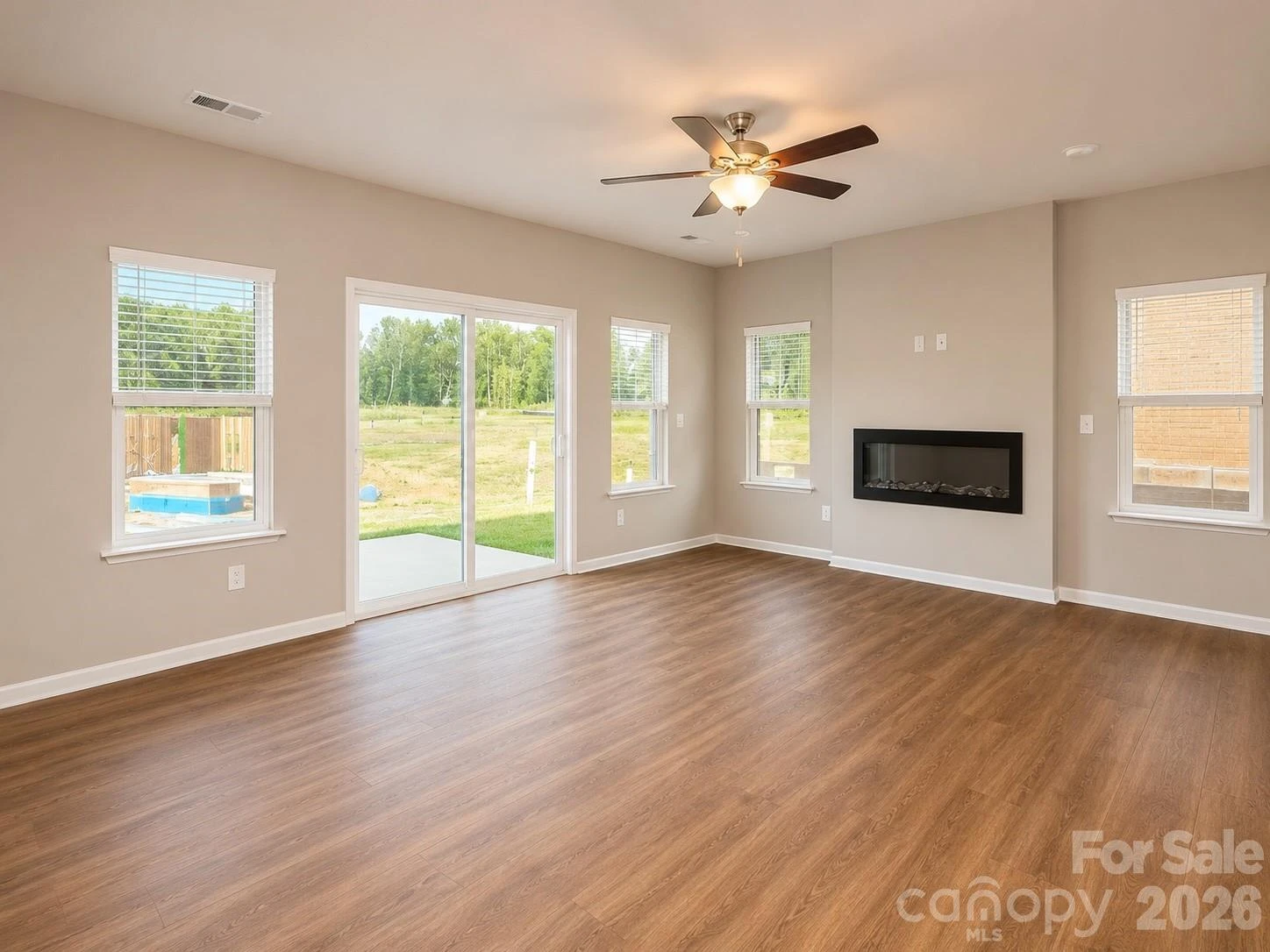 5905 Wallace Avenue - Photo 6