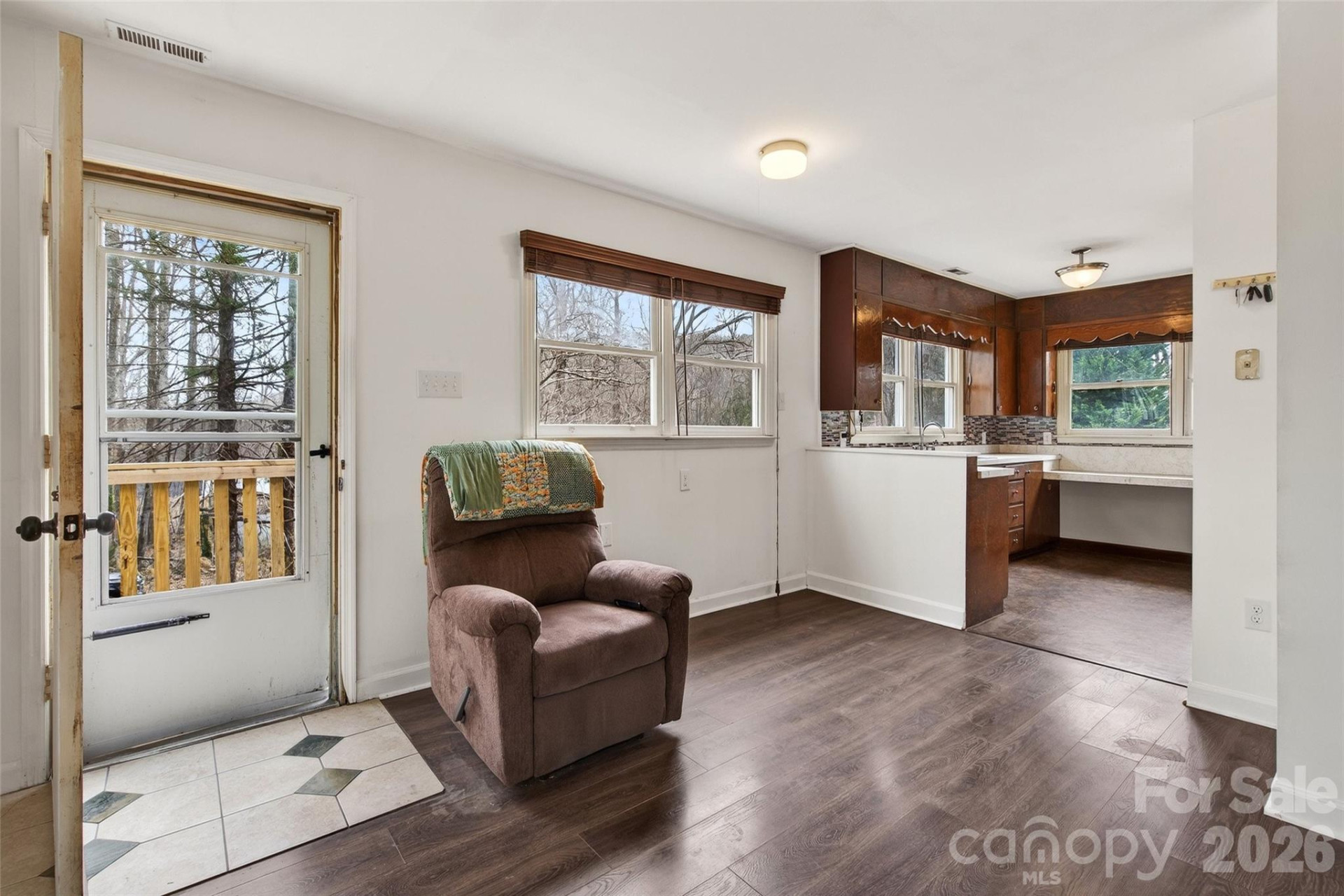 254 Wildwood Terrace - Photo 11