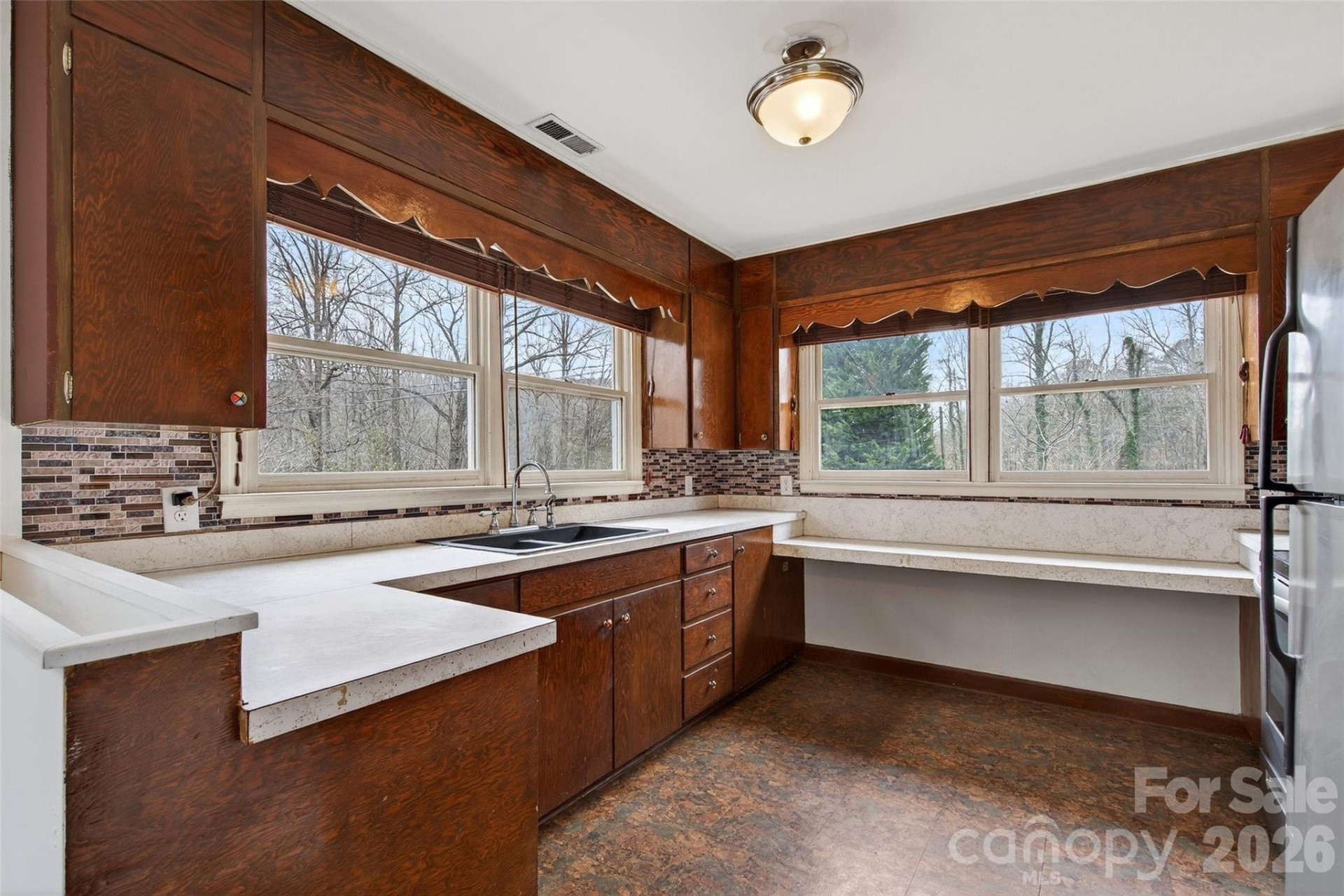 254 Wildwood Terrace - Photo 12