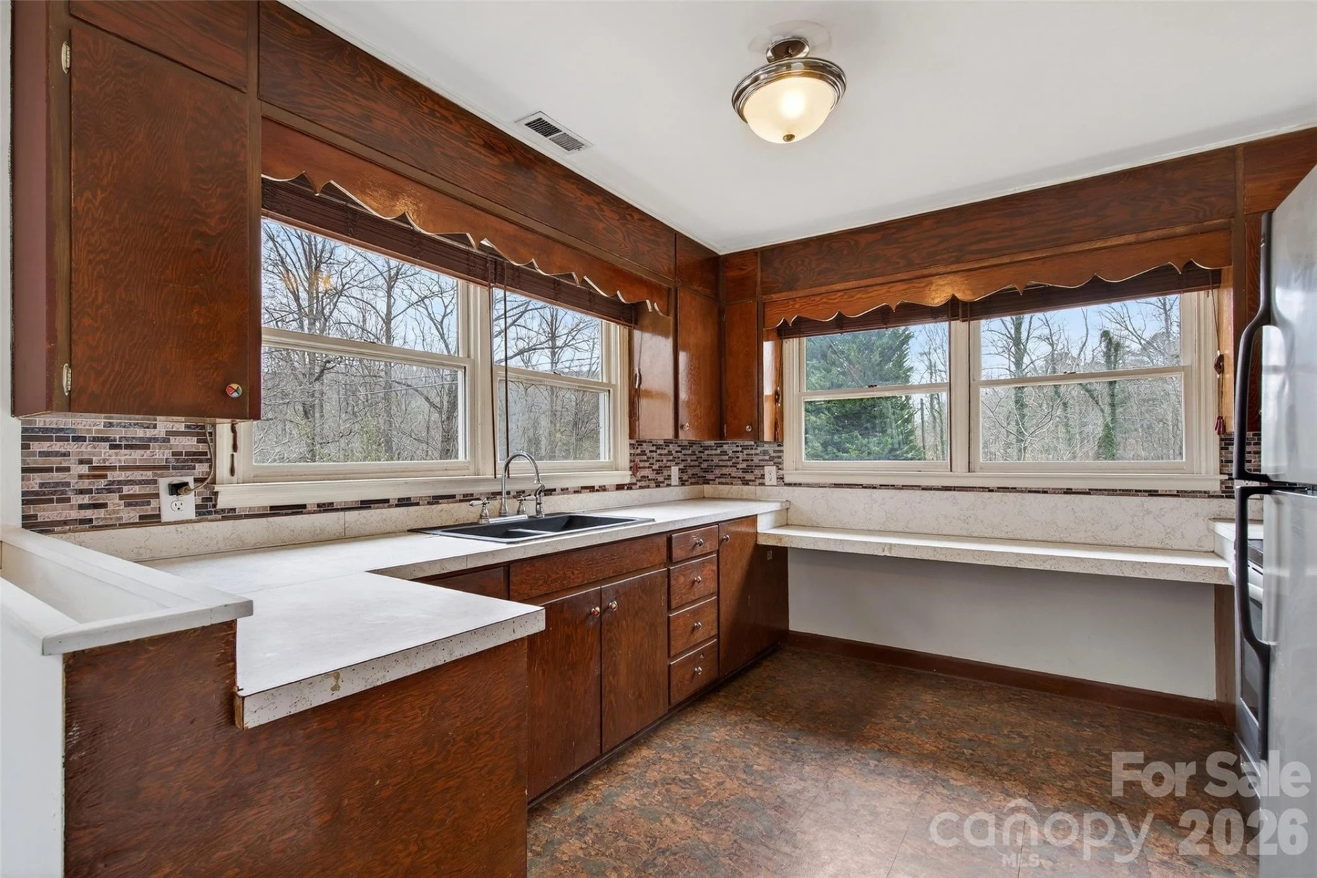254 Wildwood Terrace - Photo 12