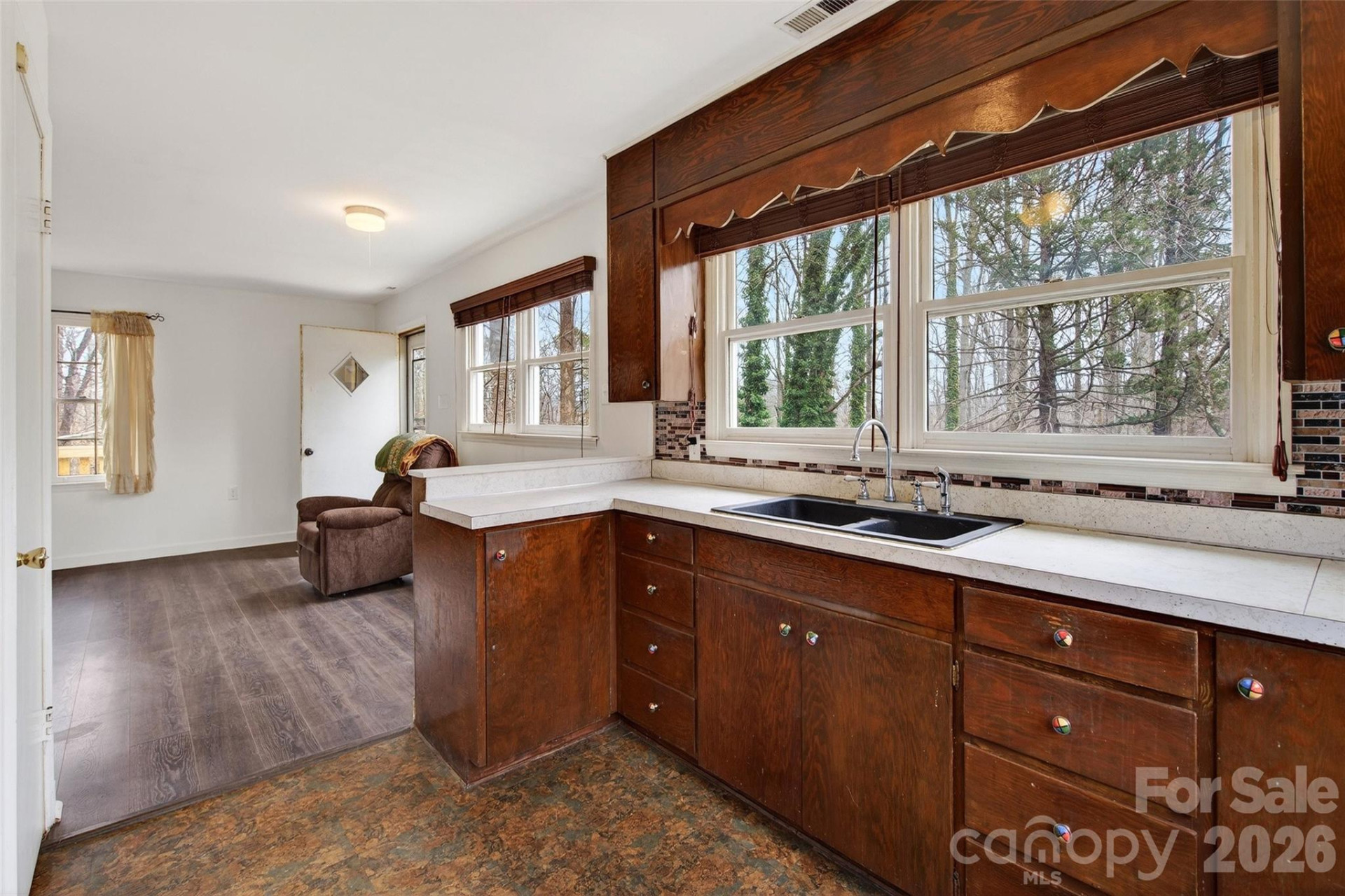 254 Wildwood Terrace - Photo 15