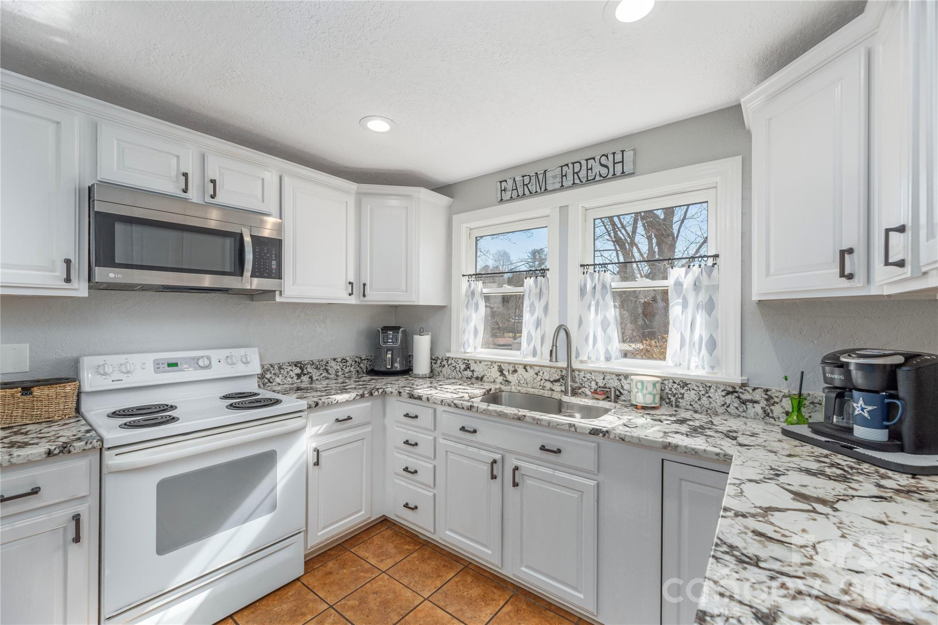 110 Dillingham Circle - Photo 8