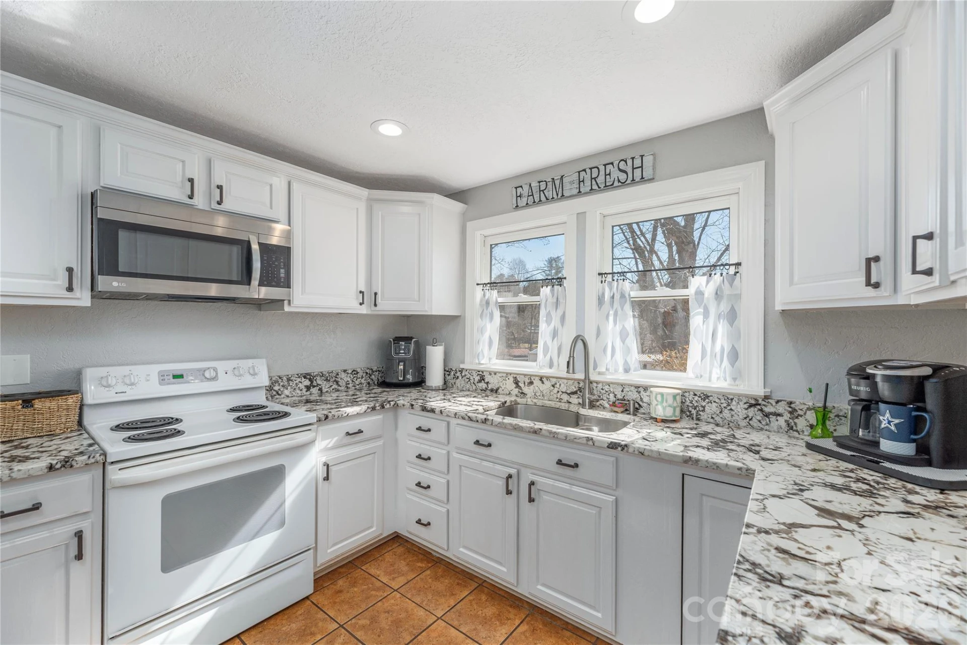 110 Dillingham Circle - Photo 8