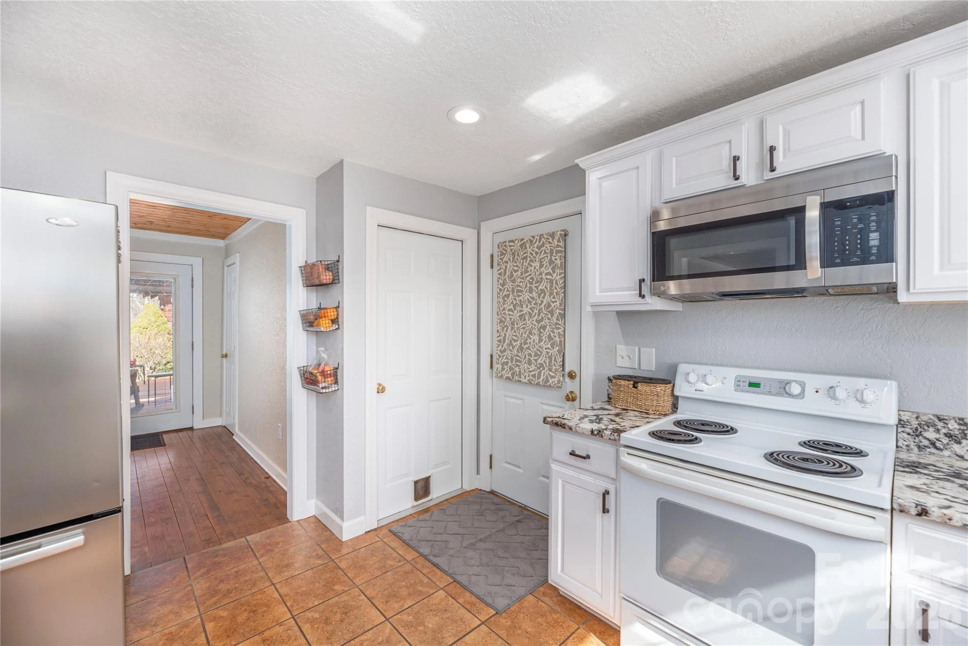 110 Dillingham Circle - Photo 9