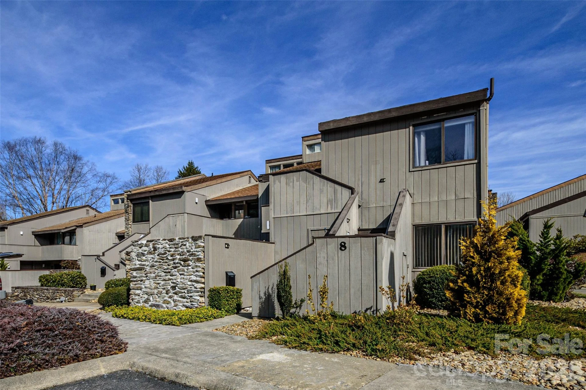 8 Lakemoor Lane #8