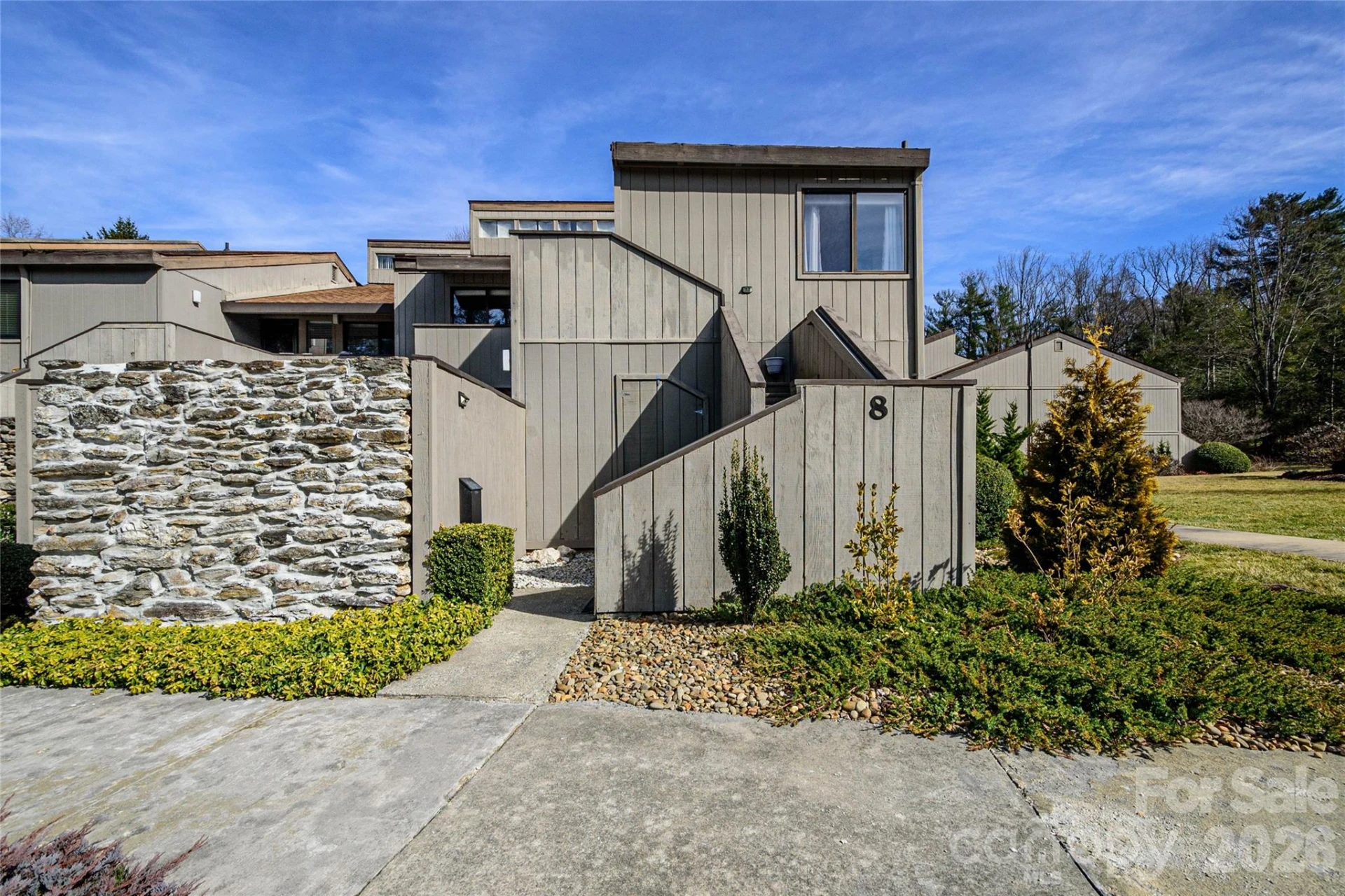 8 Lakemoor Lane #8 - Photo 2