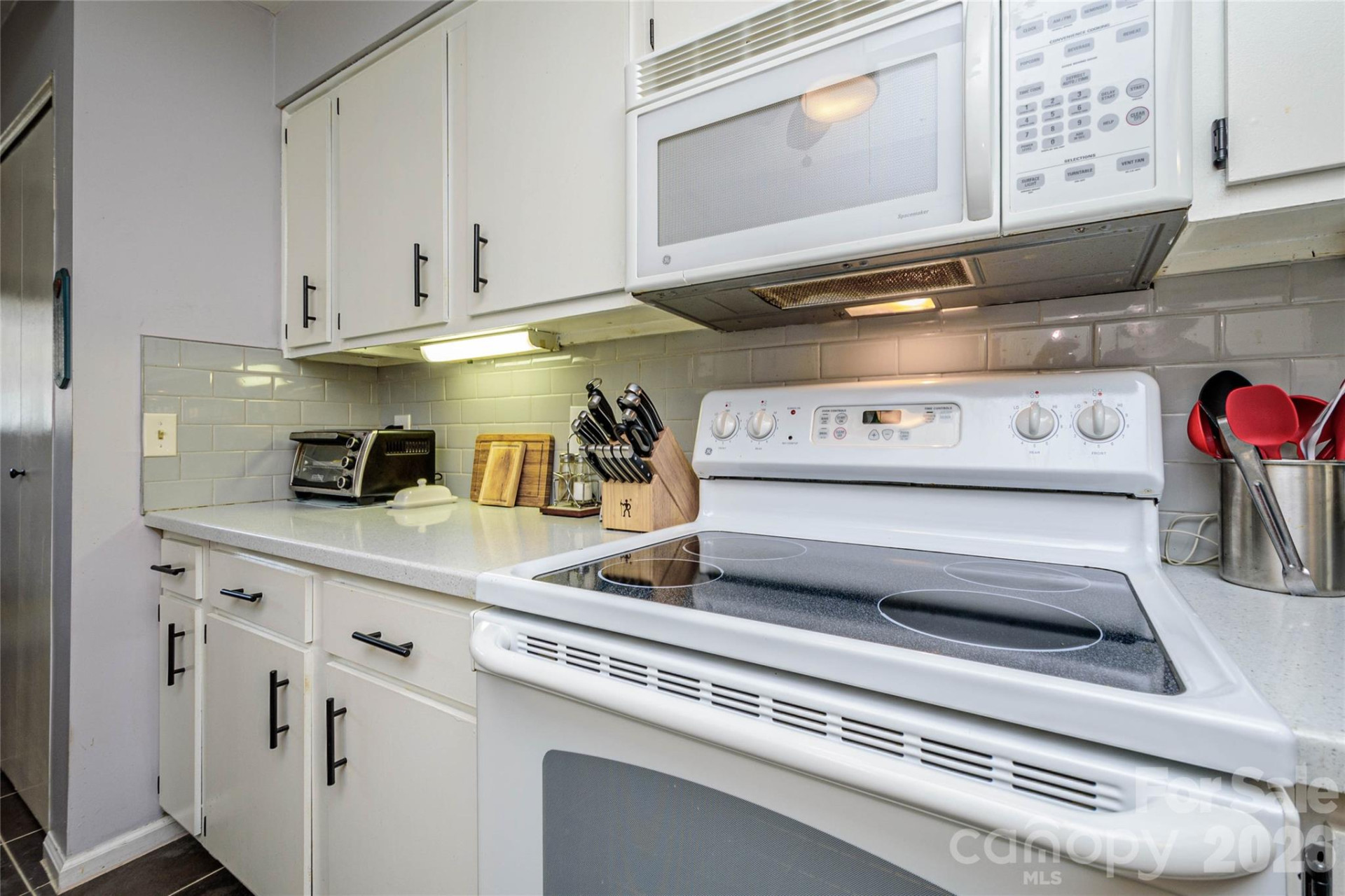 8 Lakemoor Lane #8 - Photo 17