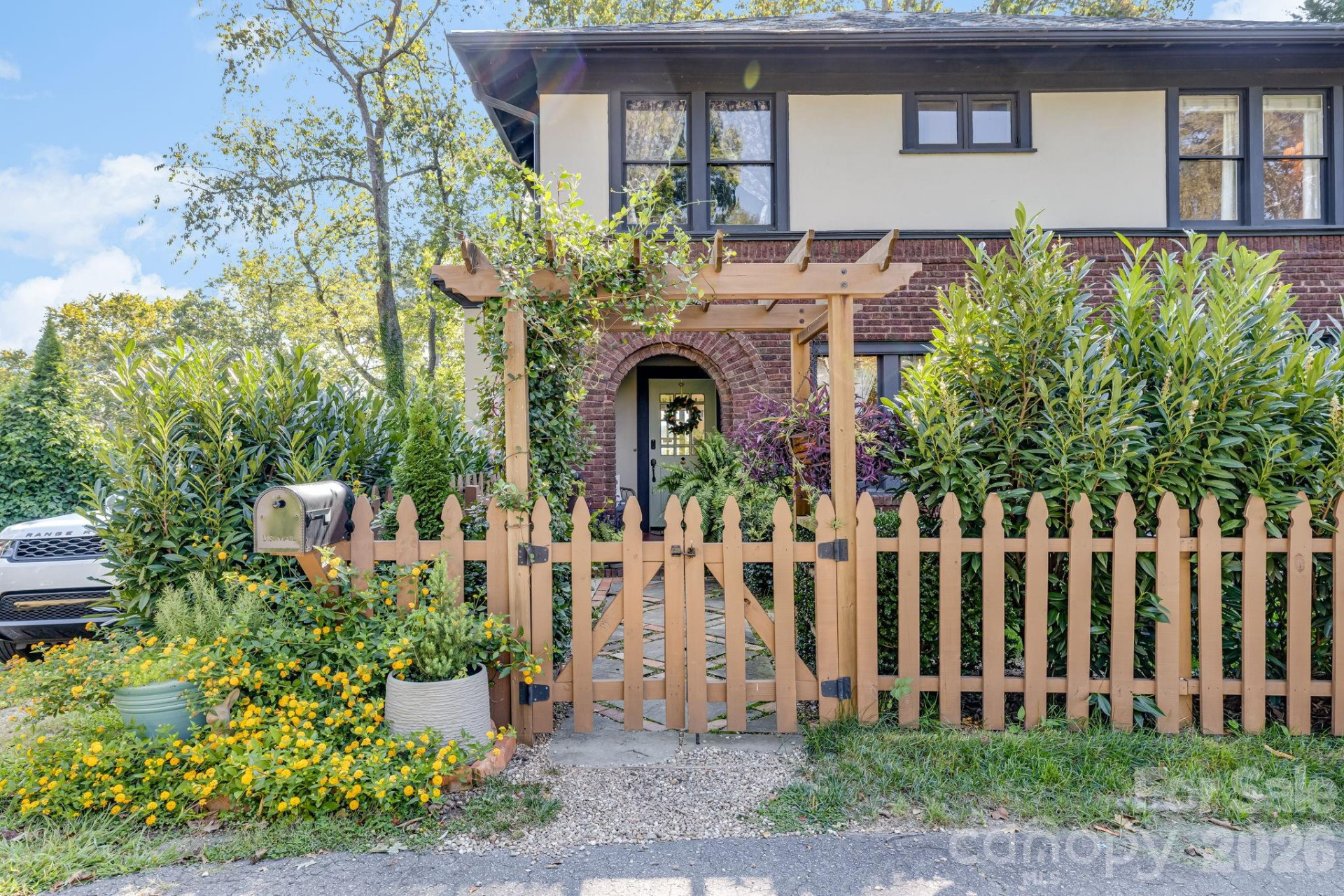 74 Saint Dunstans Circle - Photo 10