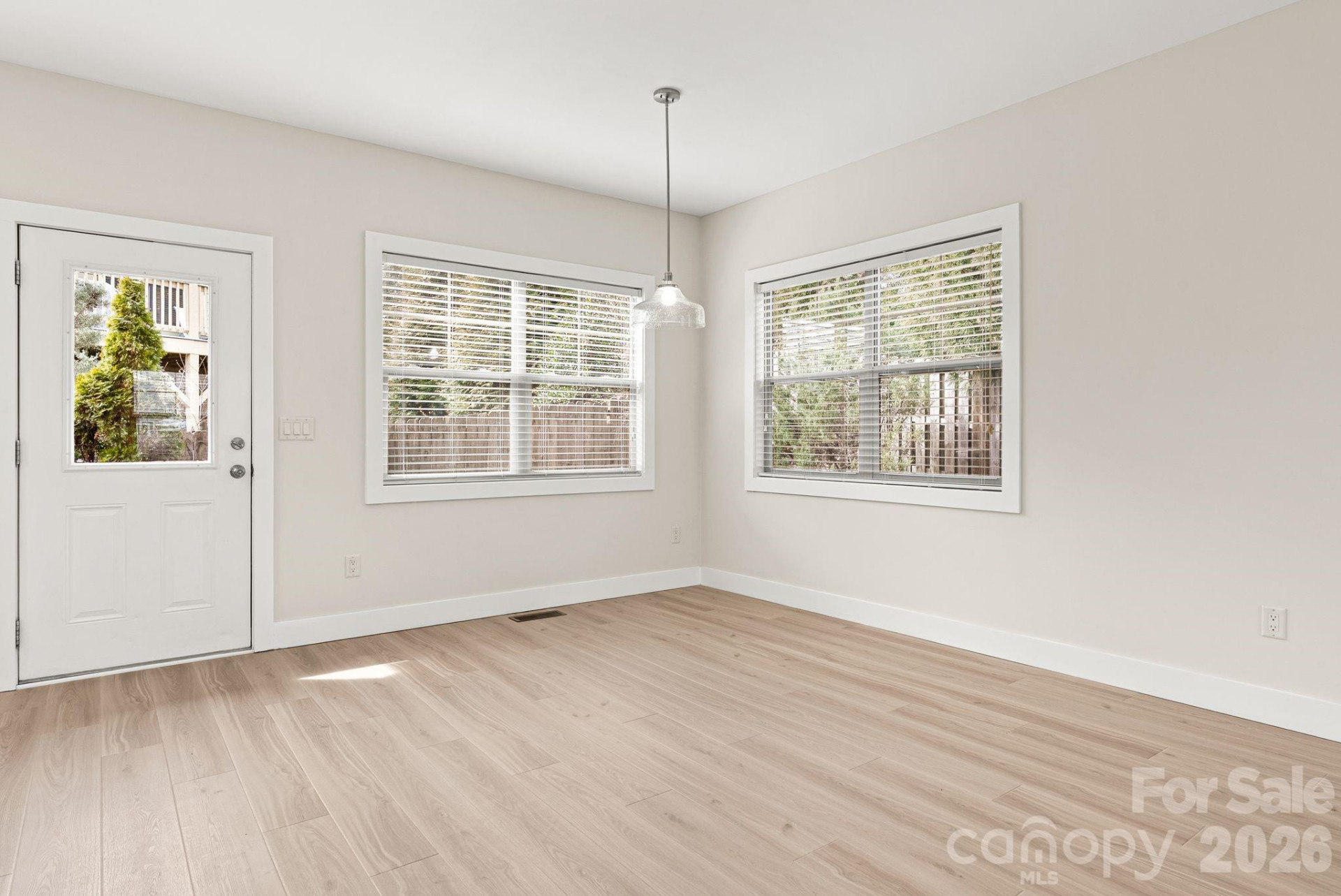 8 Thurland Avenue - Photo 13