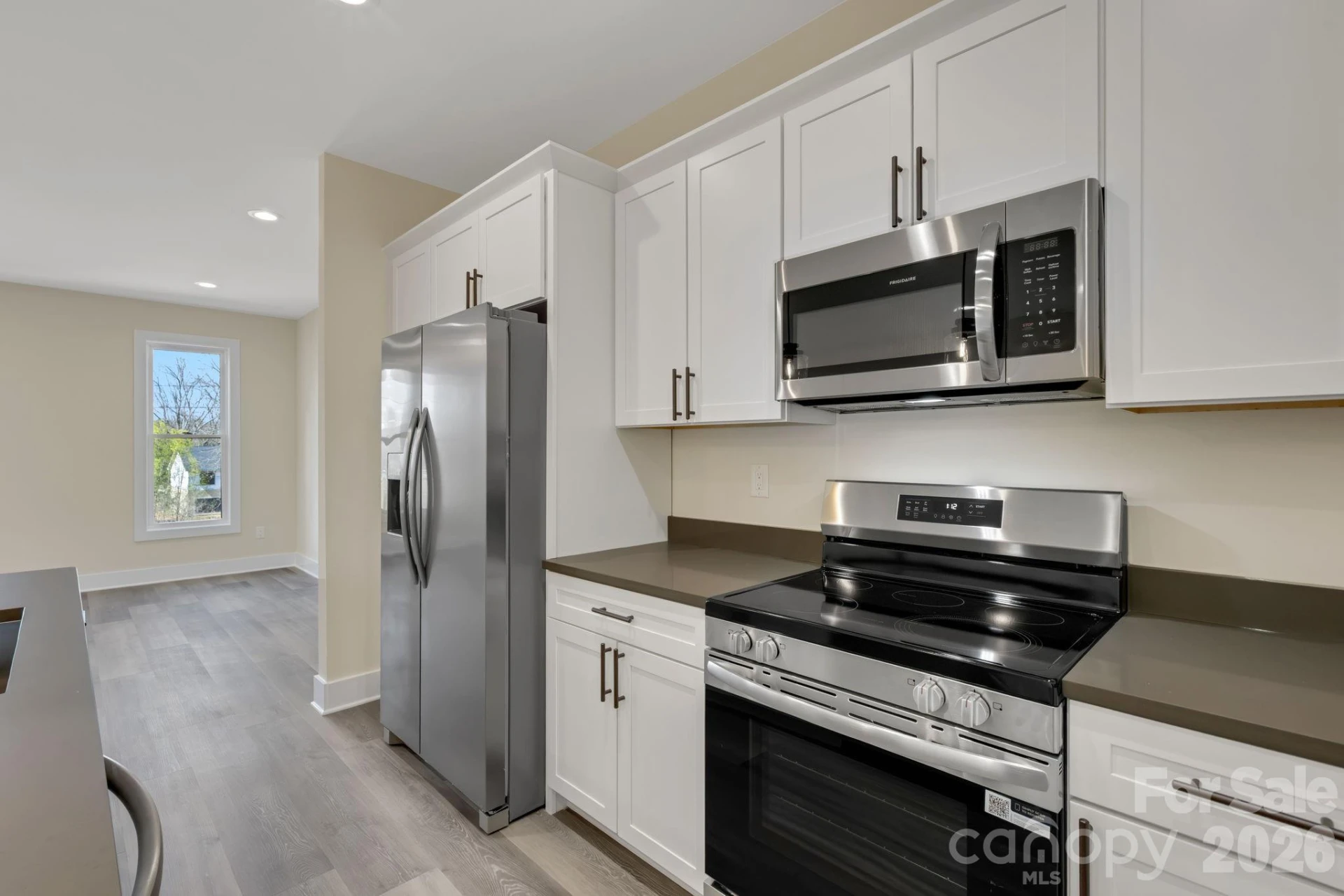 31 Elkwood Avenue - Photo 2