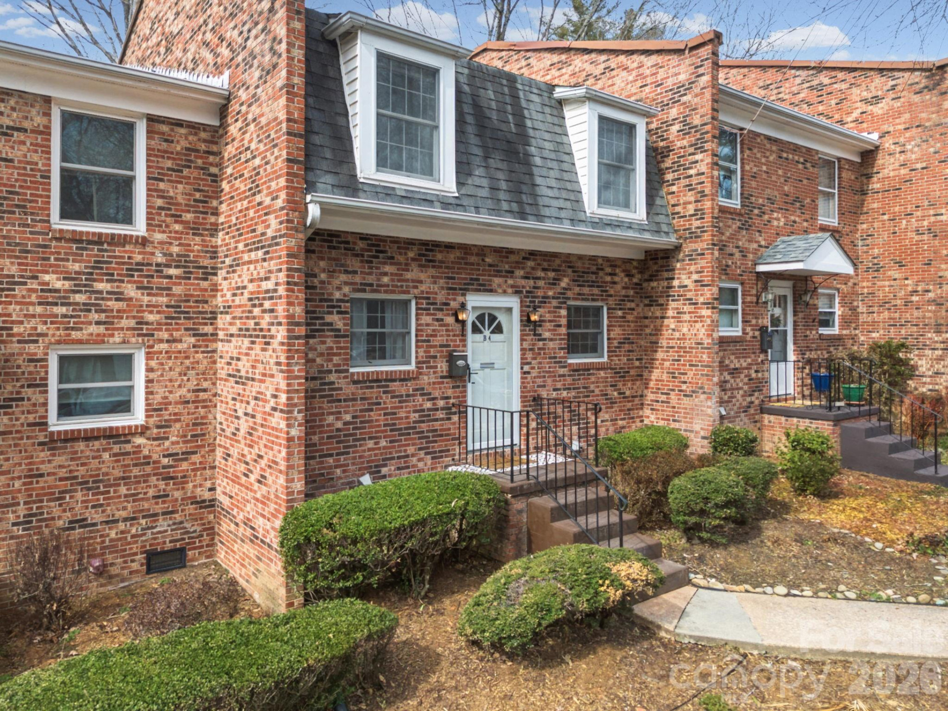 1409 Kensington Road #B-4