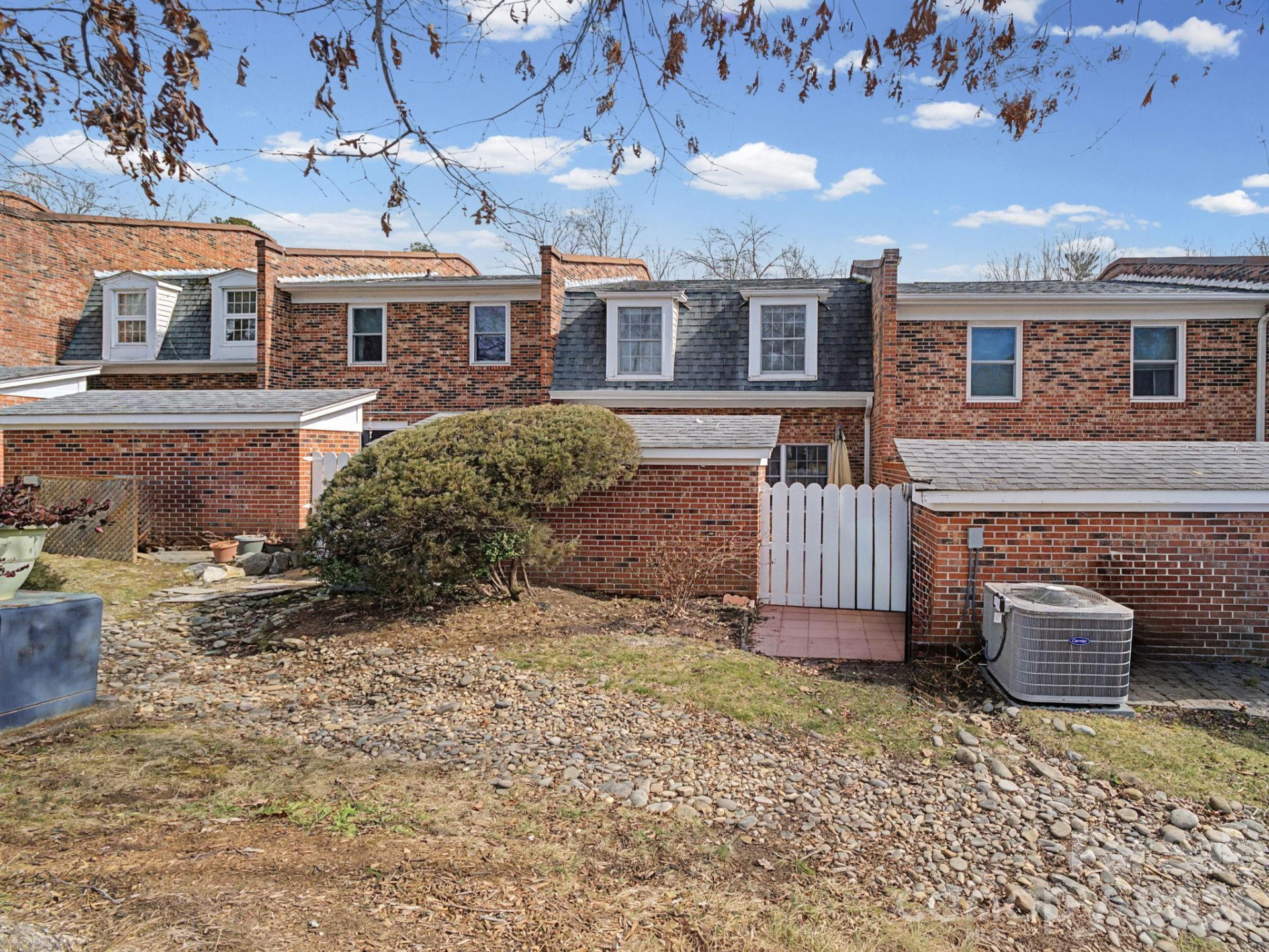 1409 Kensington Road #B-4 - Photo 32