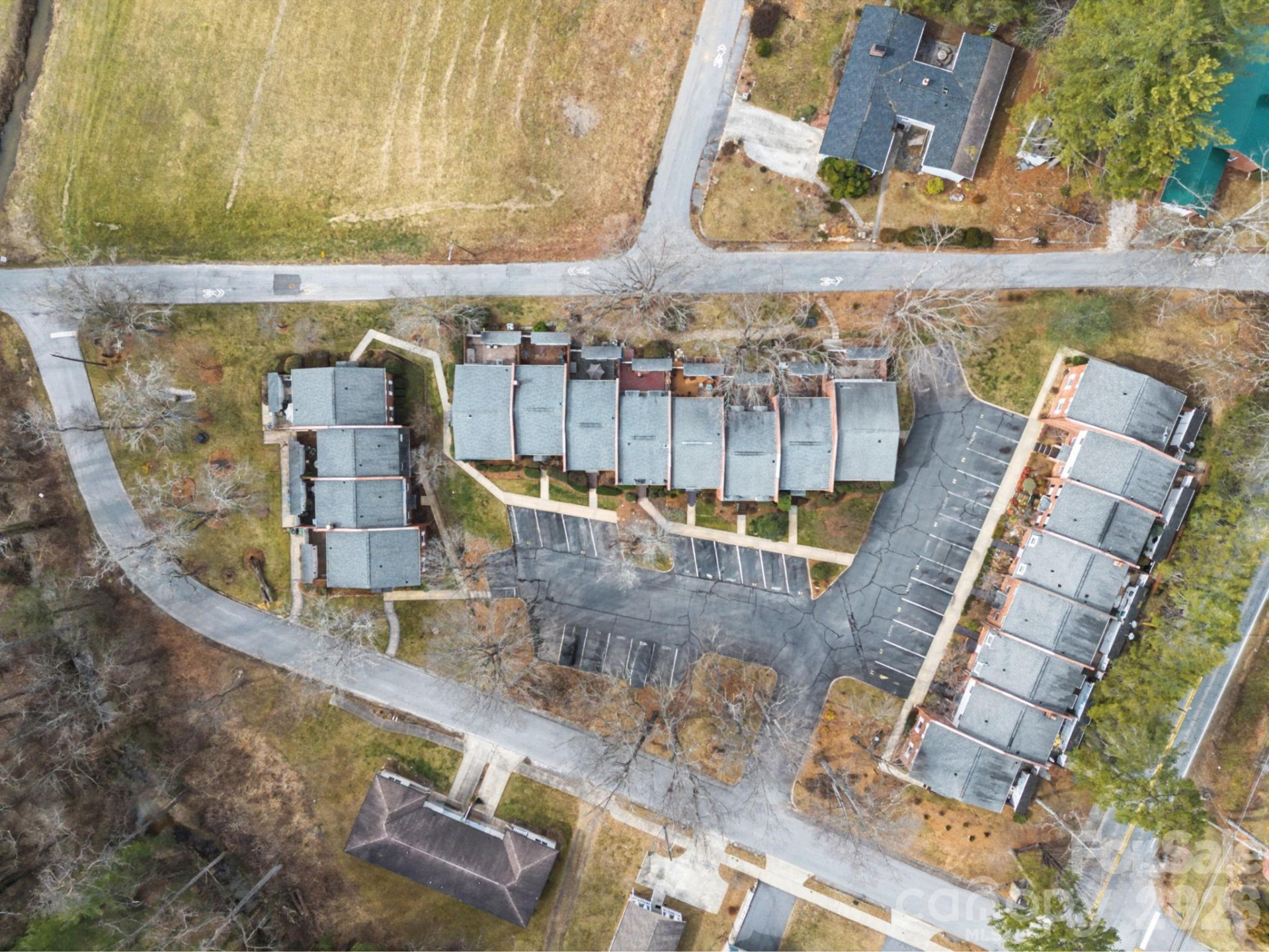 1409 Kensington Road #B-4 - Photo 34