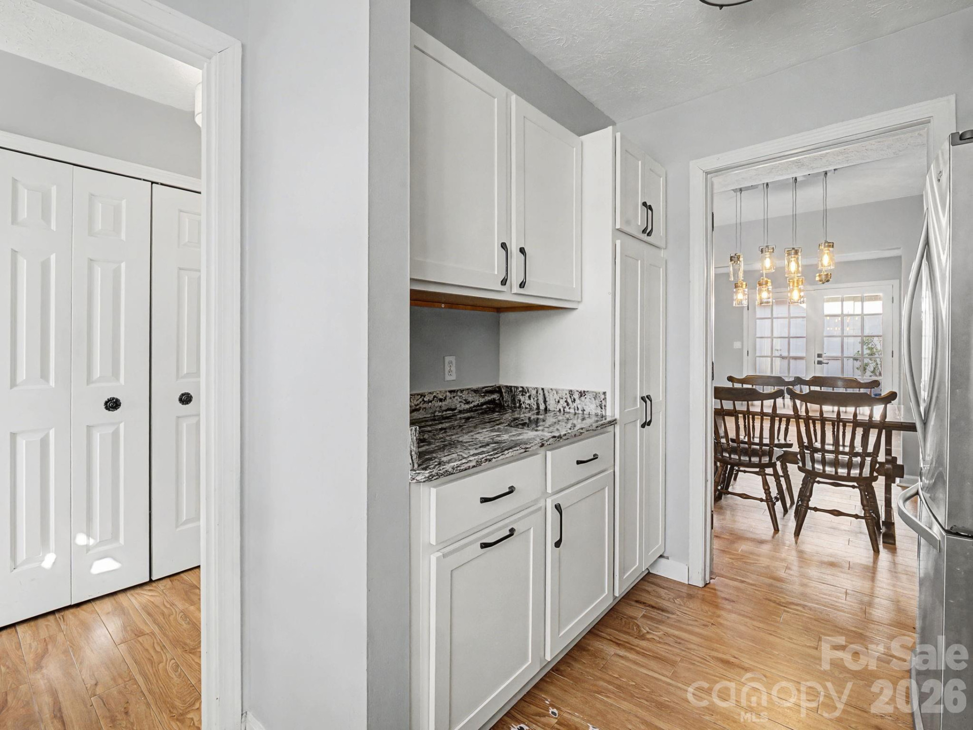 1409 Kensington Road #B-4 - Photo 9