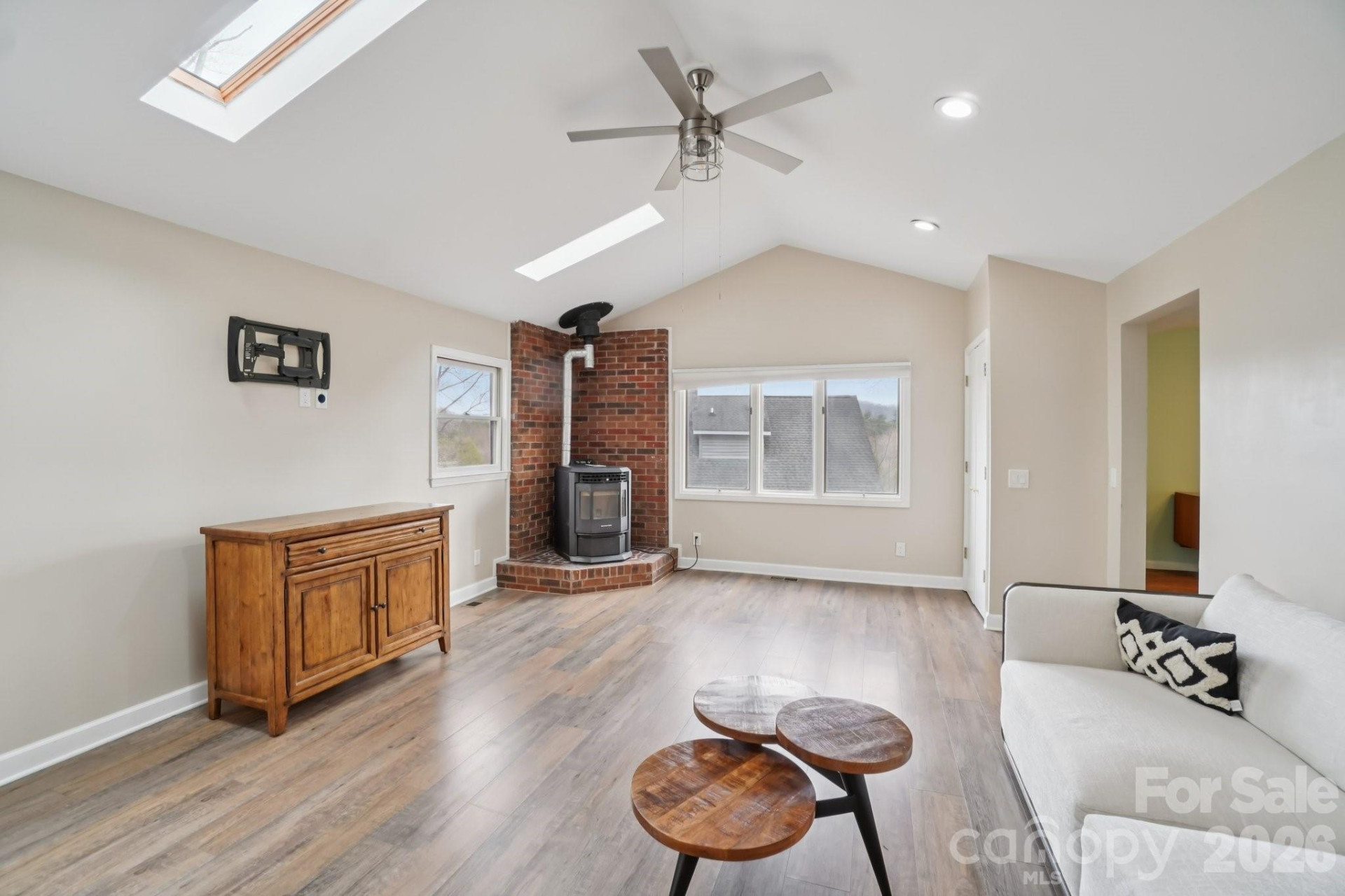 623 Owensby Road - Photo 11