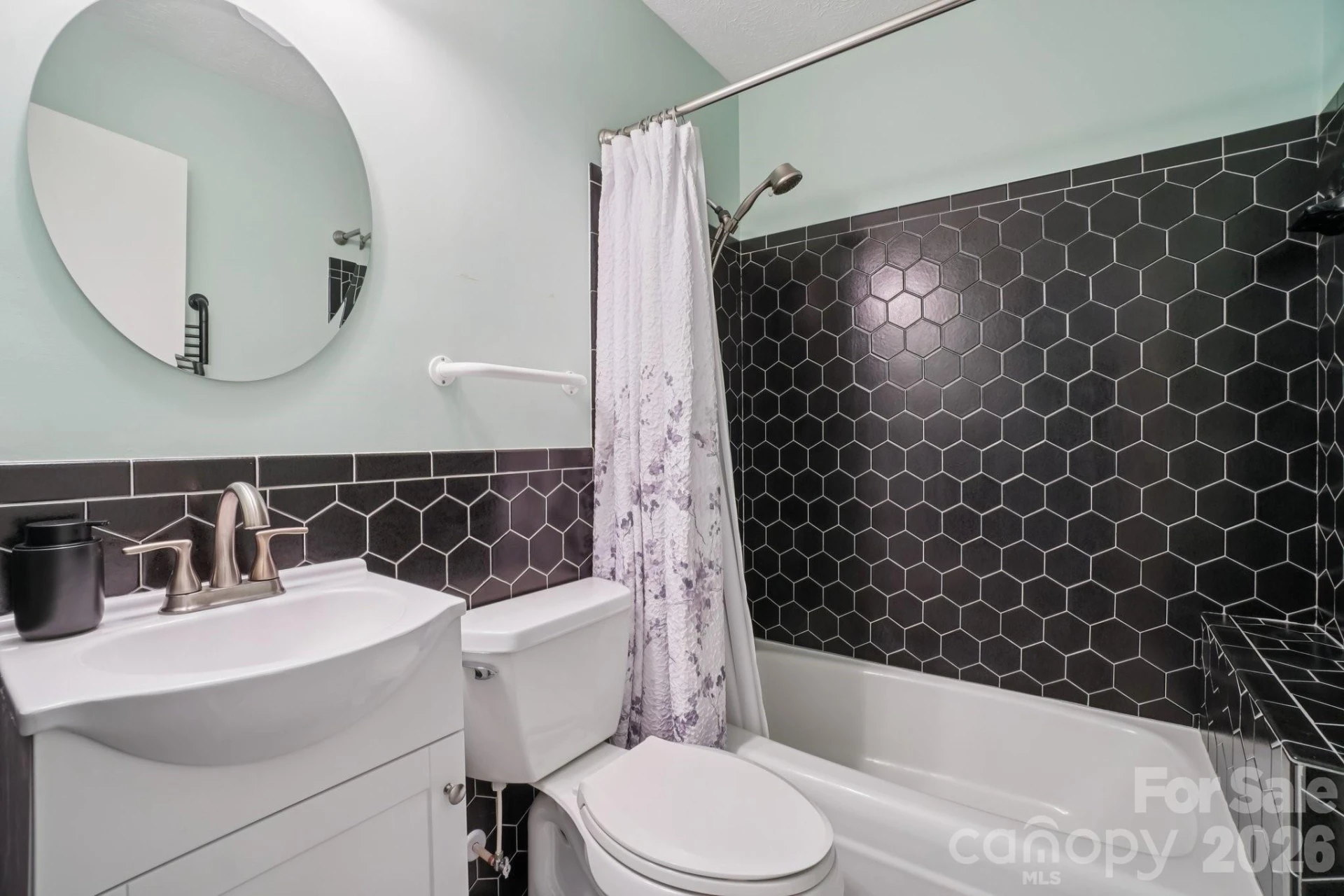 623 Owensby Road - Photo 18