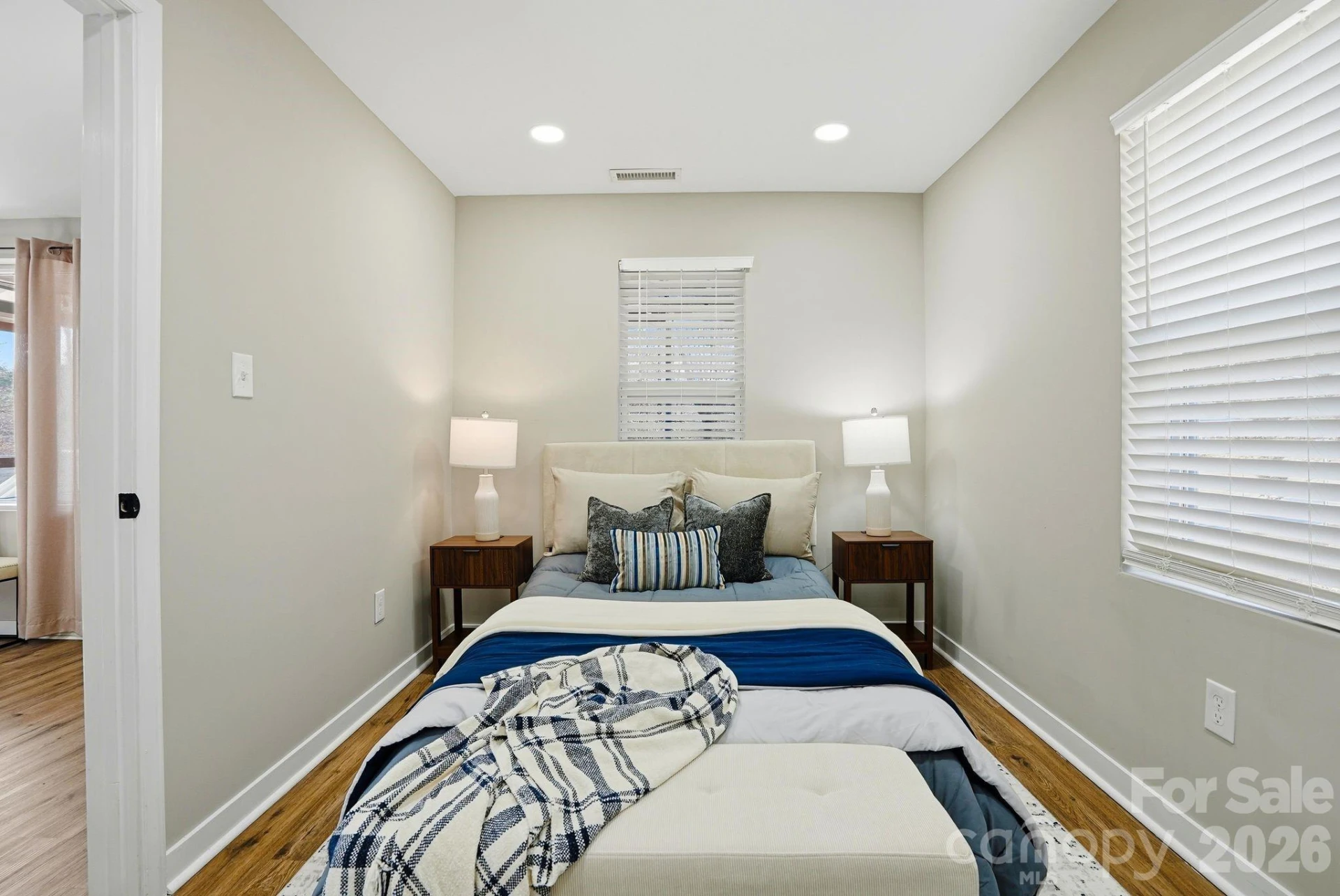 326 Lyndhurst Drive - Photo 7
