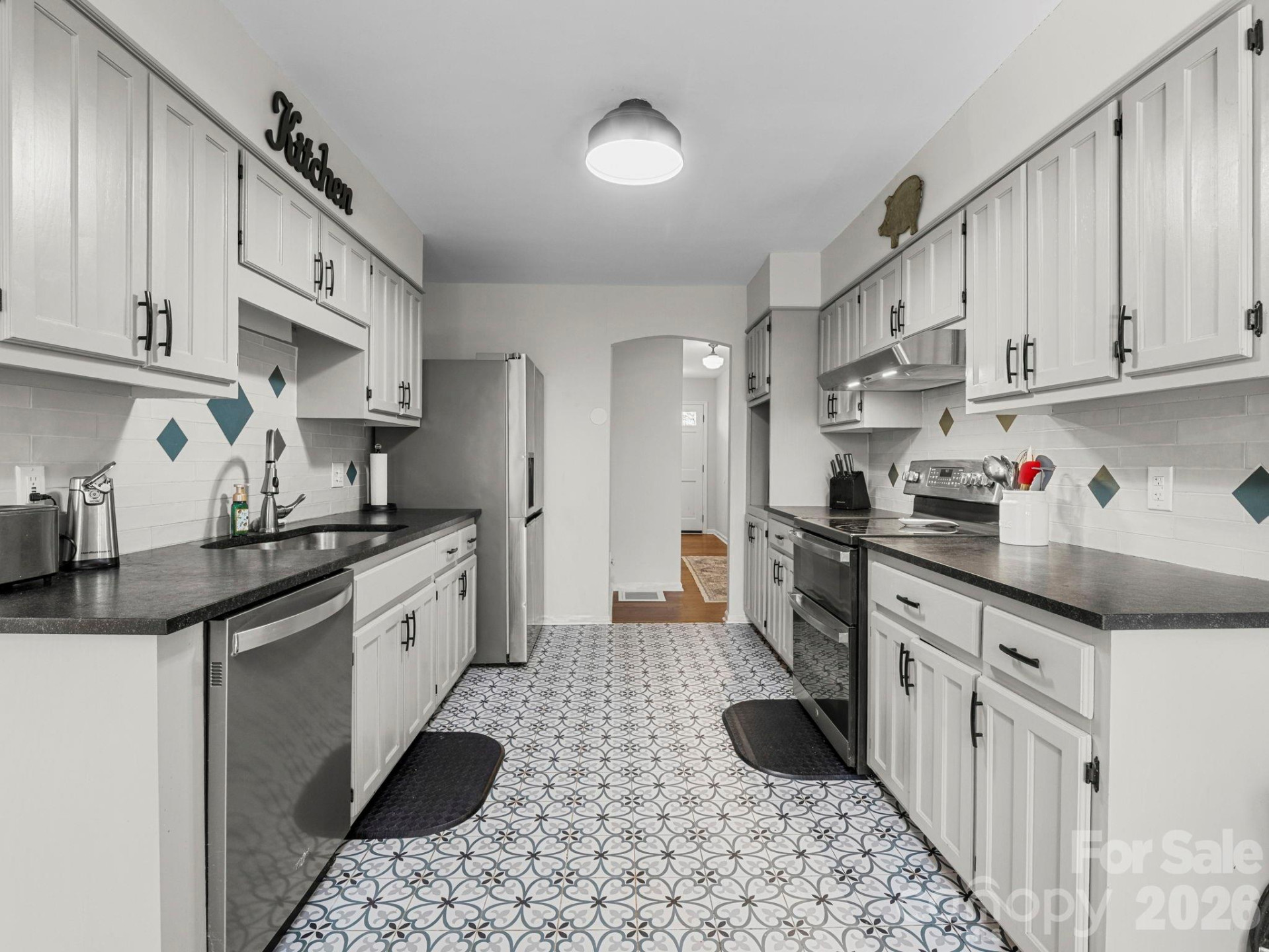 423 Mountain View Drive - Photo 13