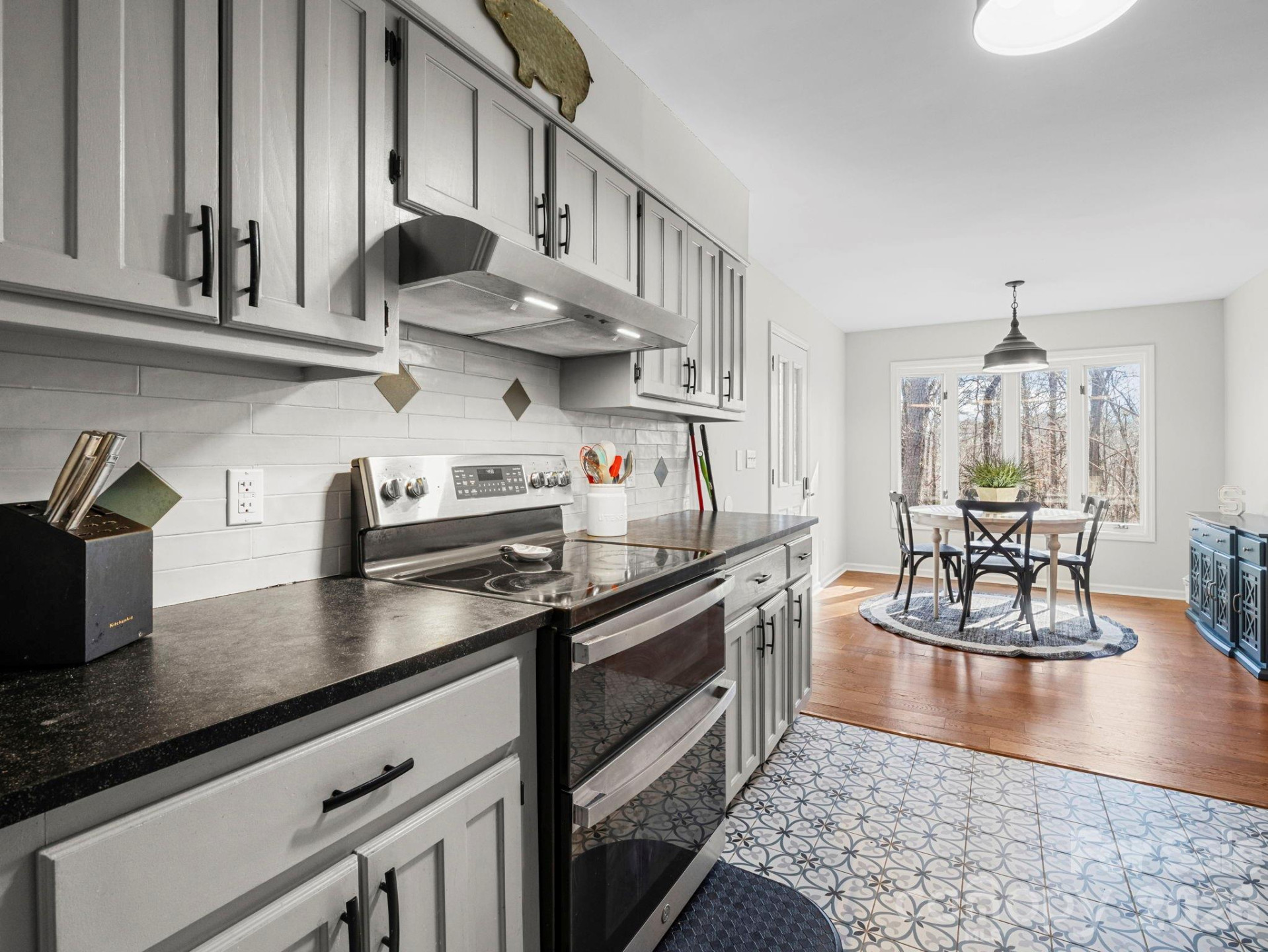 423 Mountain View Drive - Photo 15