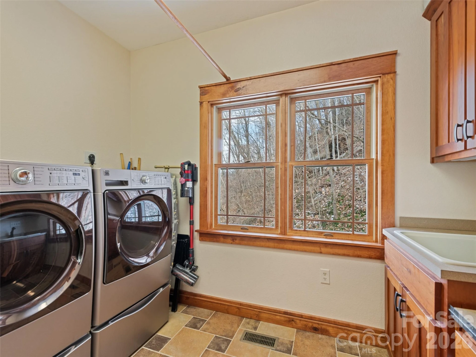 579 Bryson Heights - Photo 25