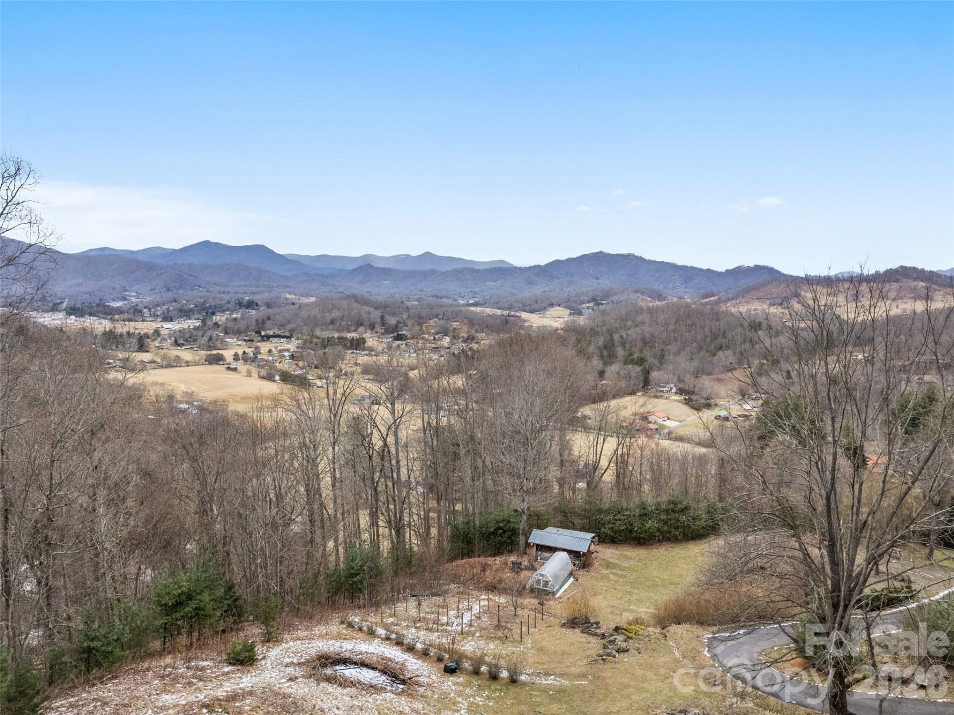 579 Bryson Heights - Photo 6