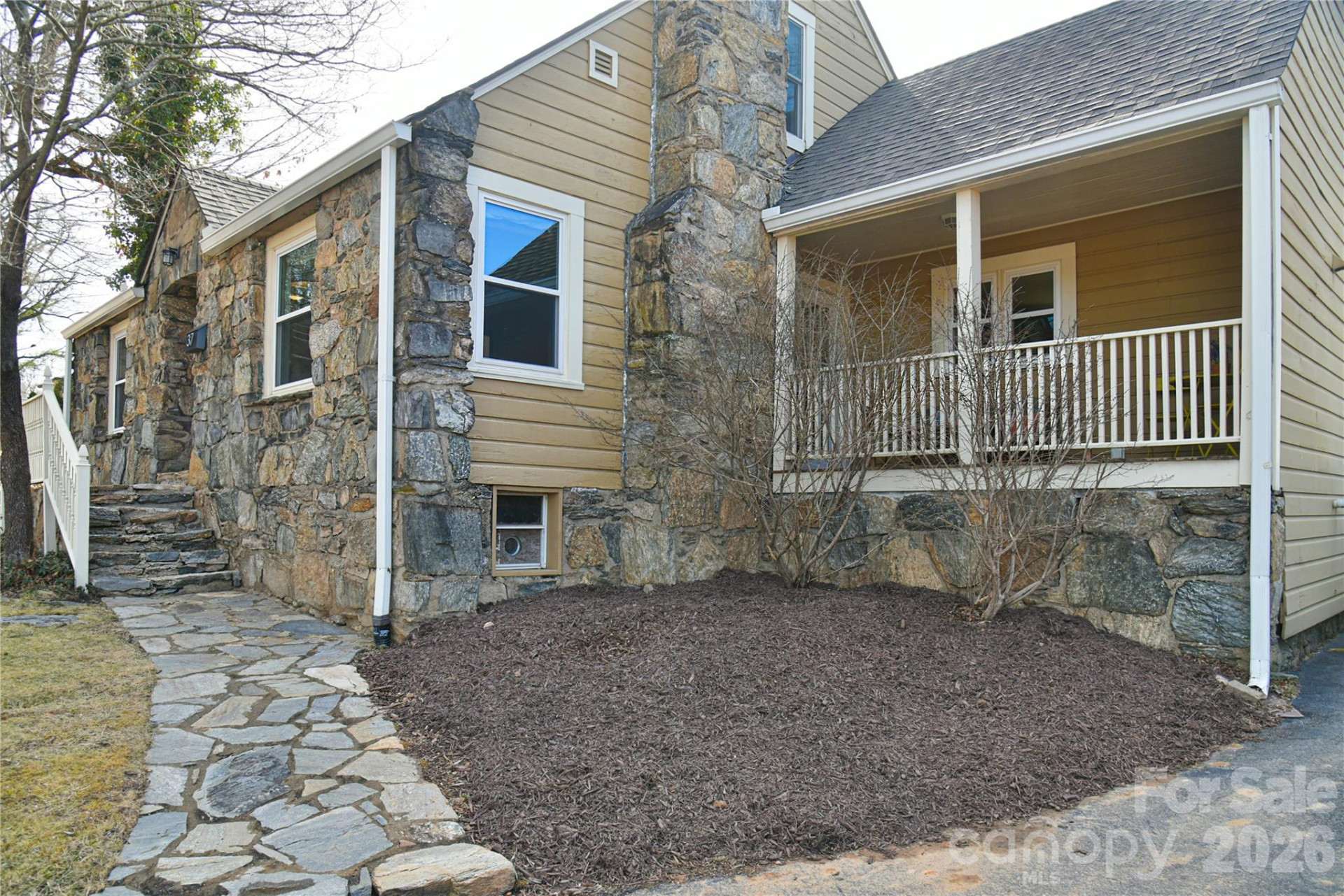 37 Buchanan Place - Photo 2
